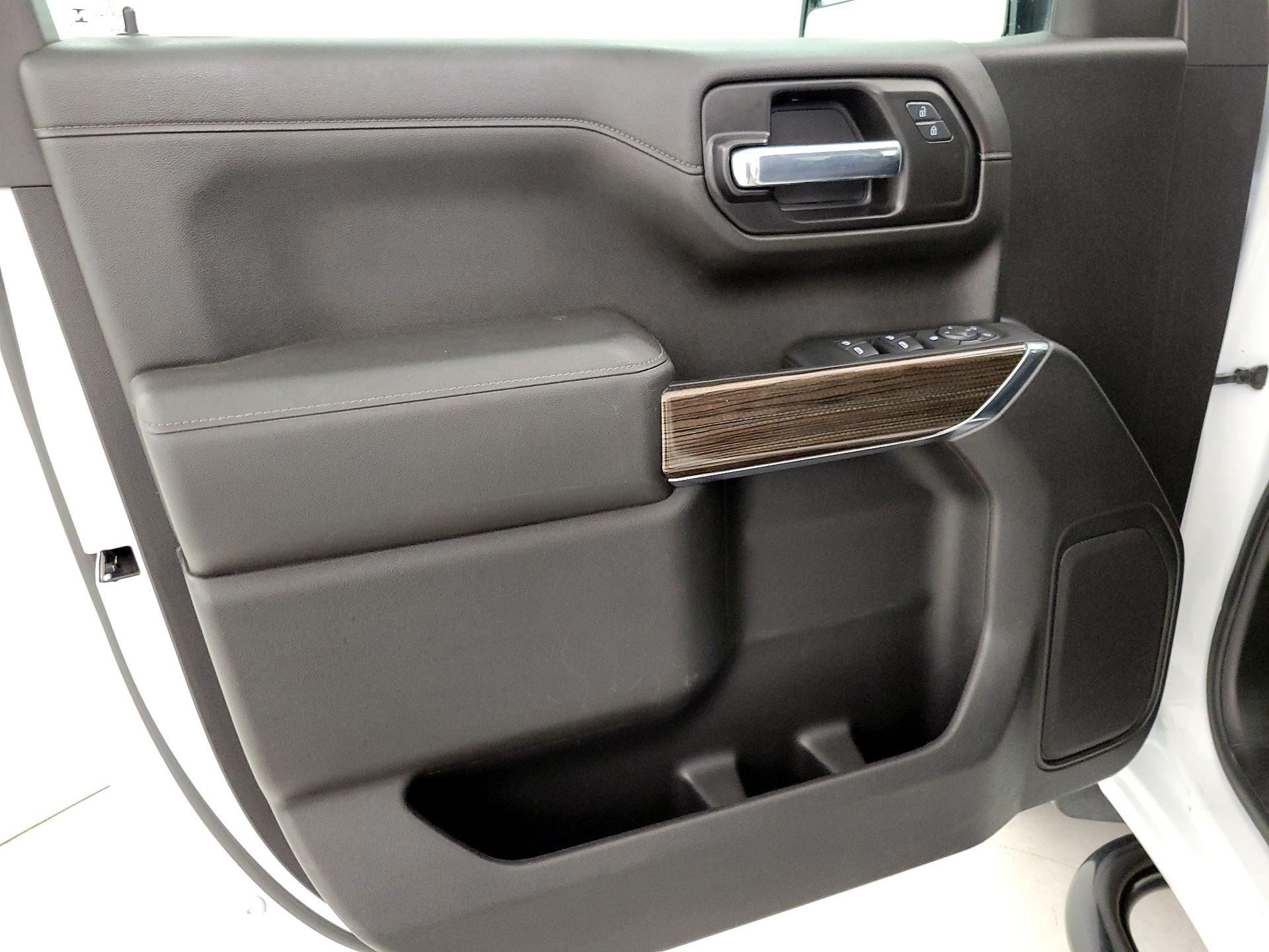 Thumbnail: 2021 Chevrolet Silverado 1500 - 12