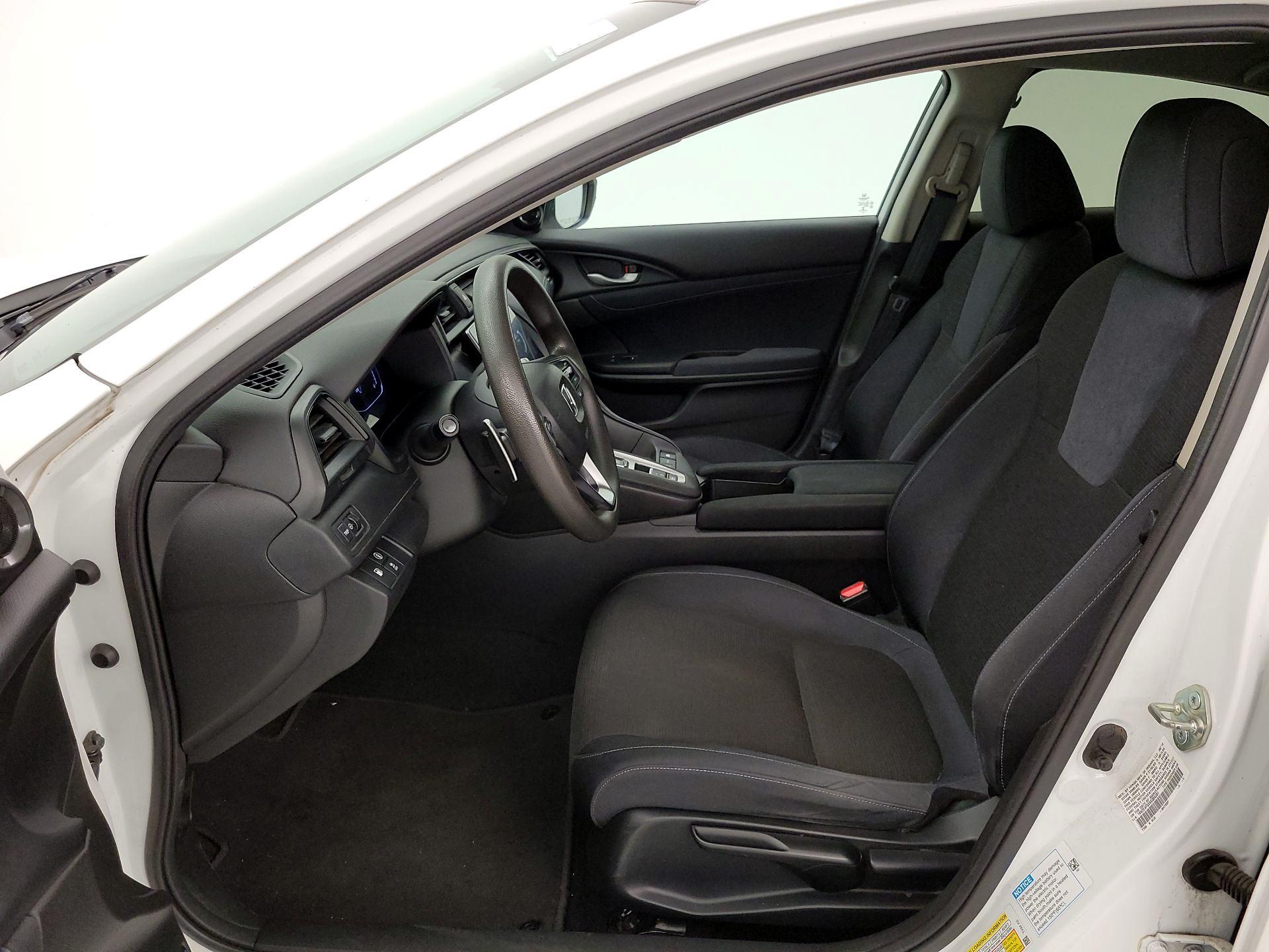 Thumbnail: 2019 Honda Insight - 11