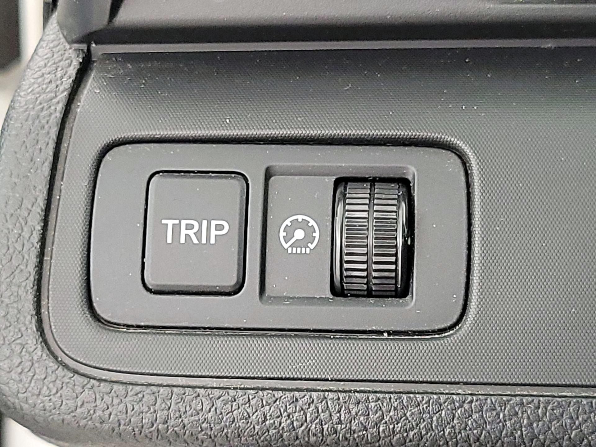 Thumbnail: 2019 Honda Insight - 13