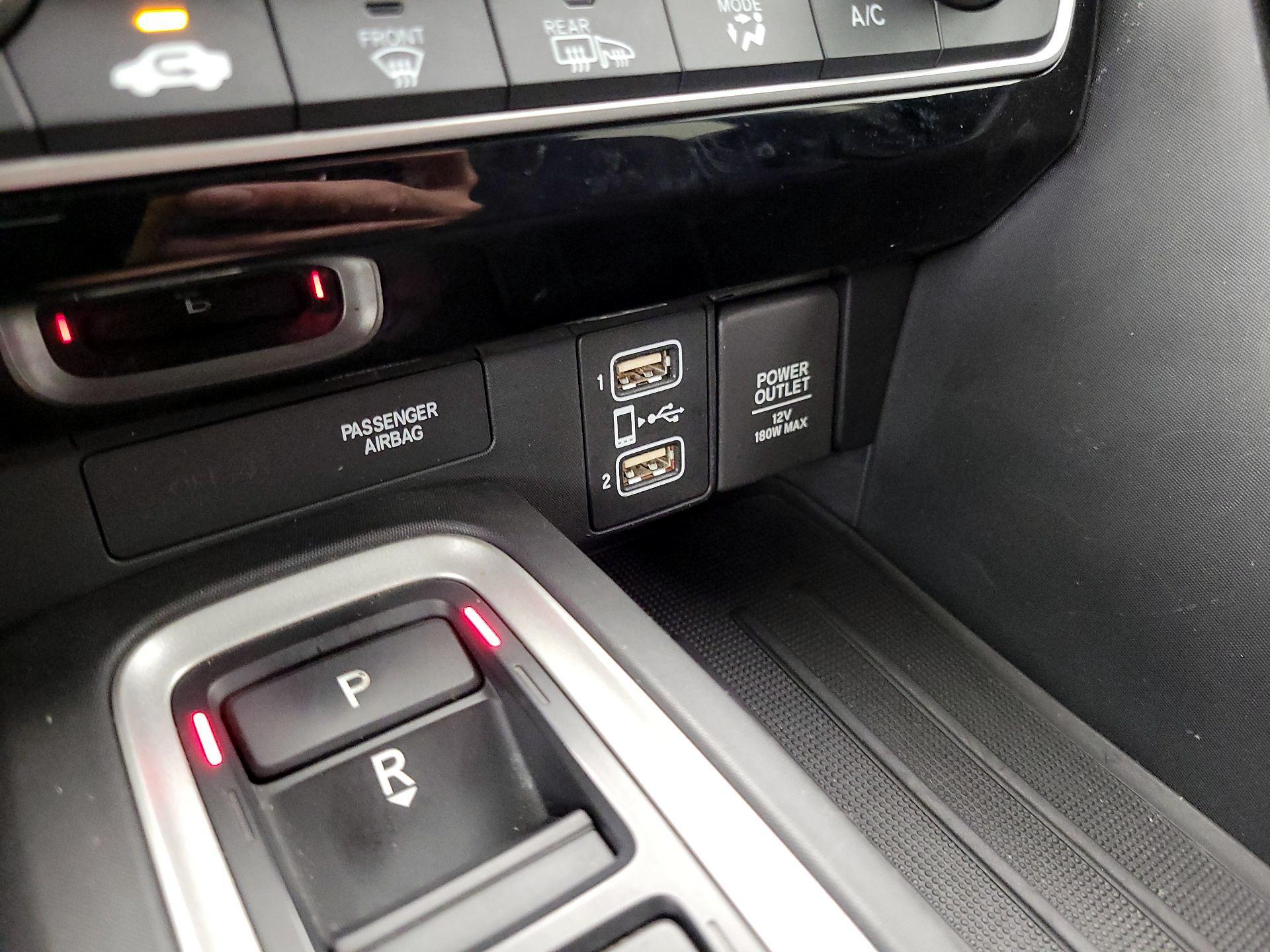 Thumbnail: 2019 Honda Insight - 18