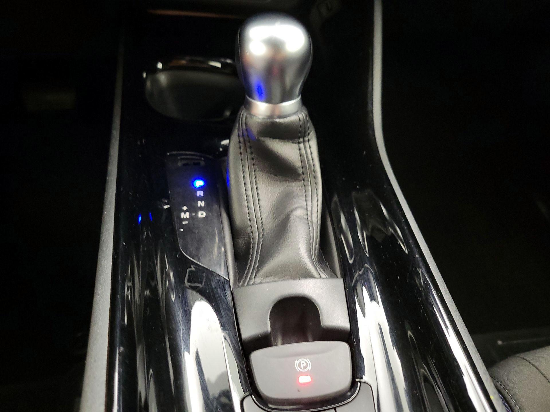 Thumbnail: 2020 Toyota C-HR - 17