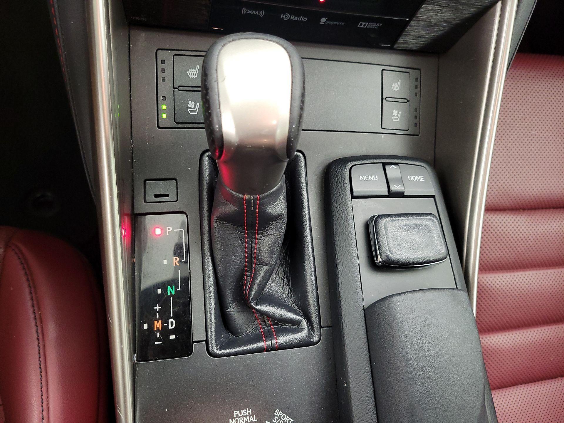 Thumbnail: 2016 Lexus IS - 18