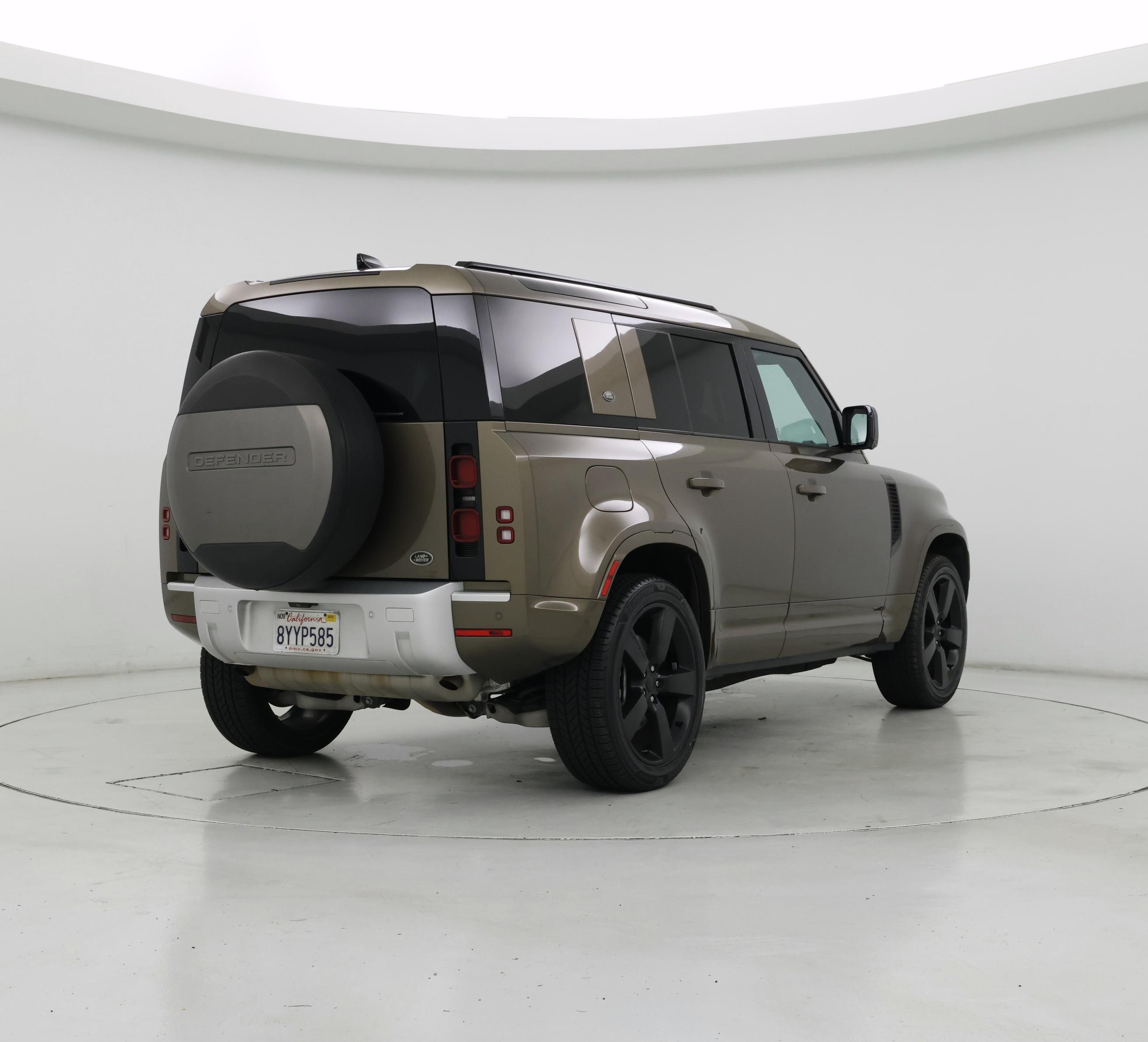 Thumbnail: 2022 Land Rover Defender - 8