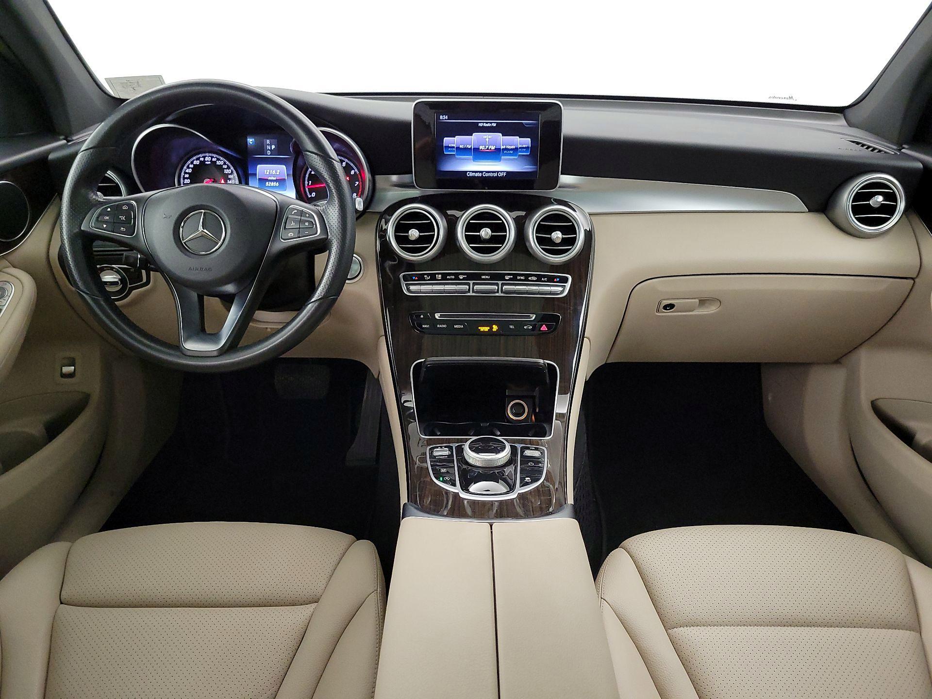 Thumbnail: 2017 Mercedes-Benz GLC - 9