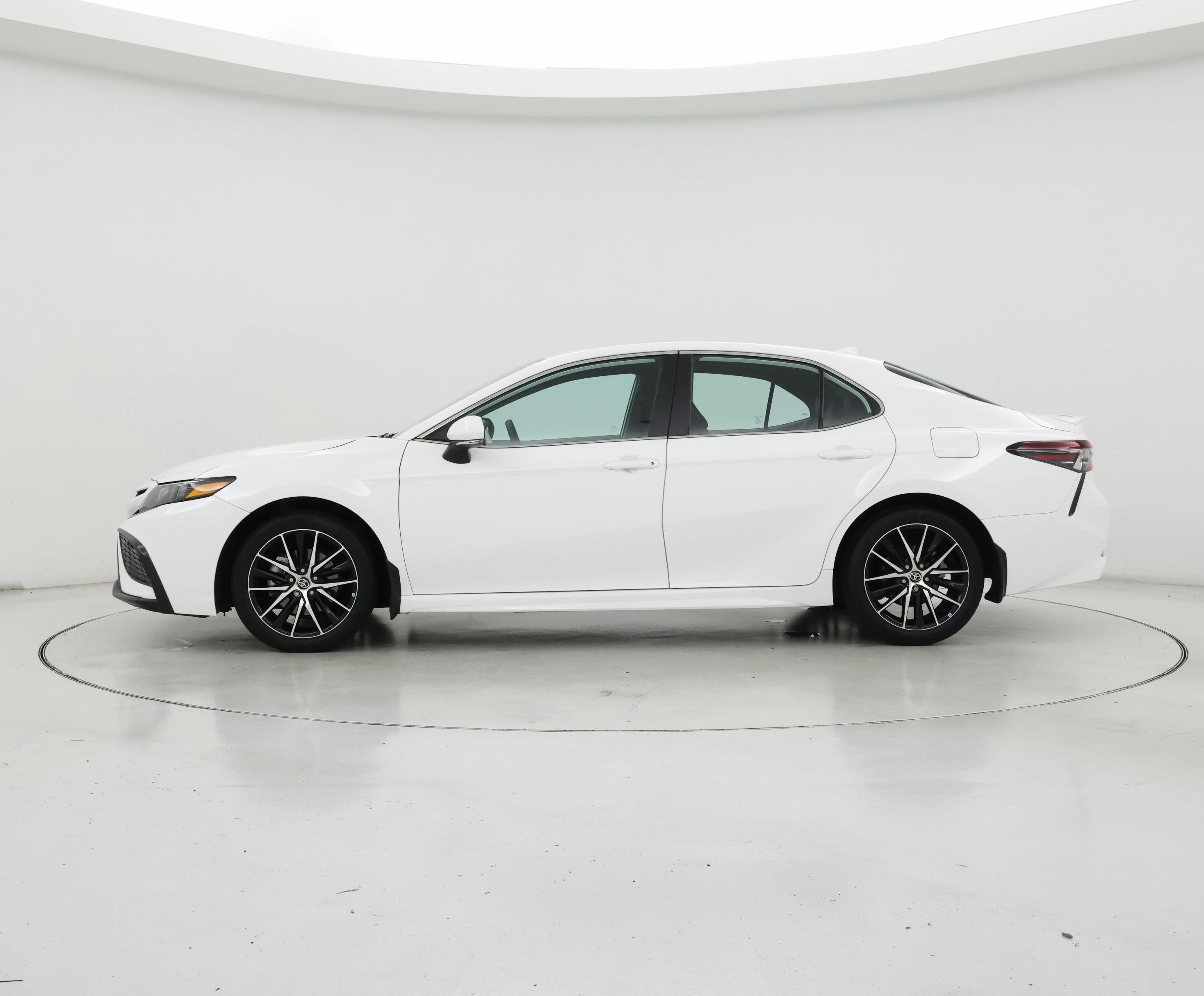 Thumbnail: 2023 Toyota Camry - 3