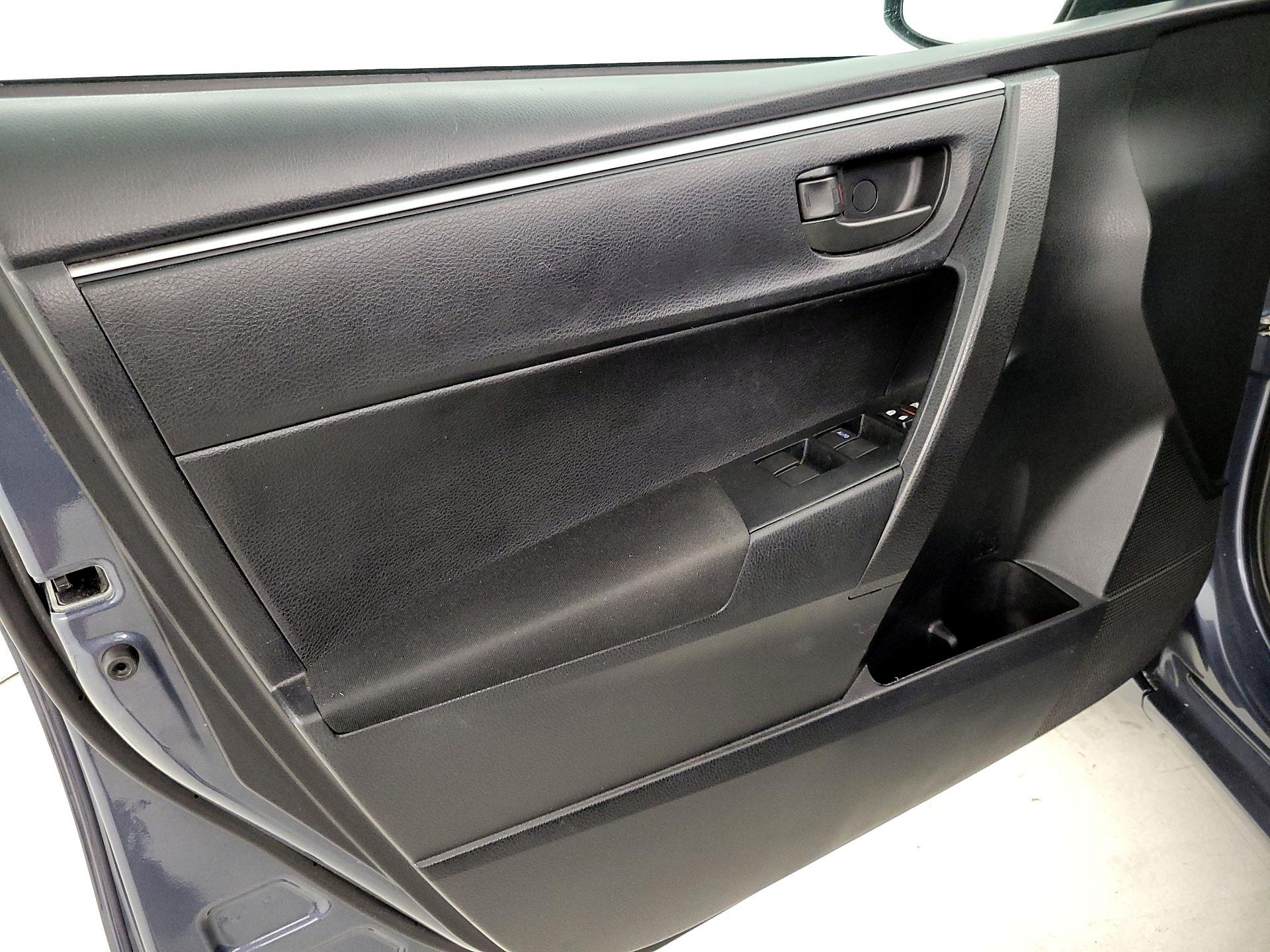 Thumbnail: 2014 Toyota Corolla - 12