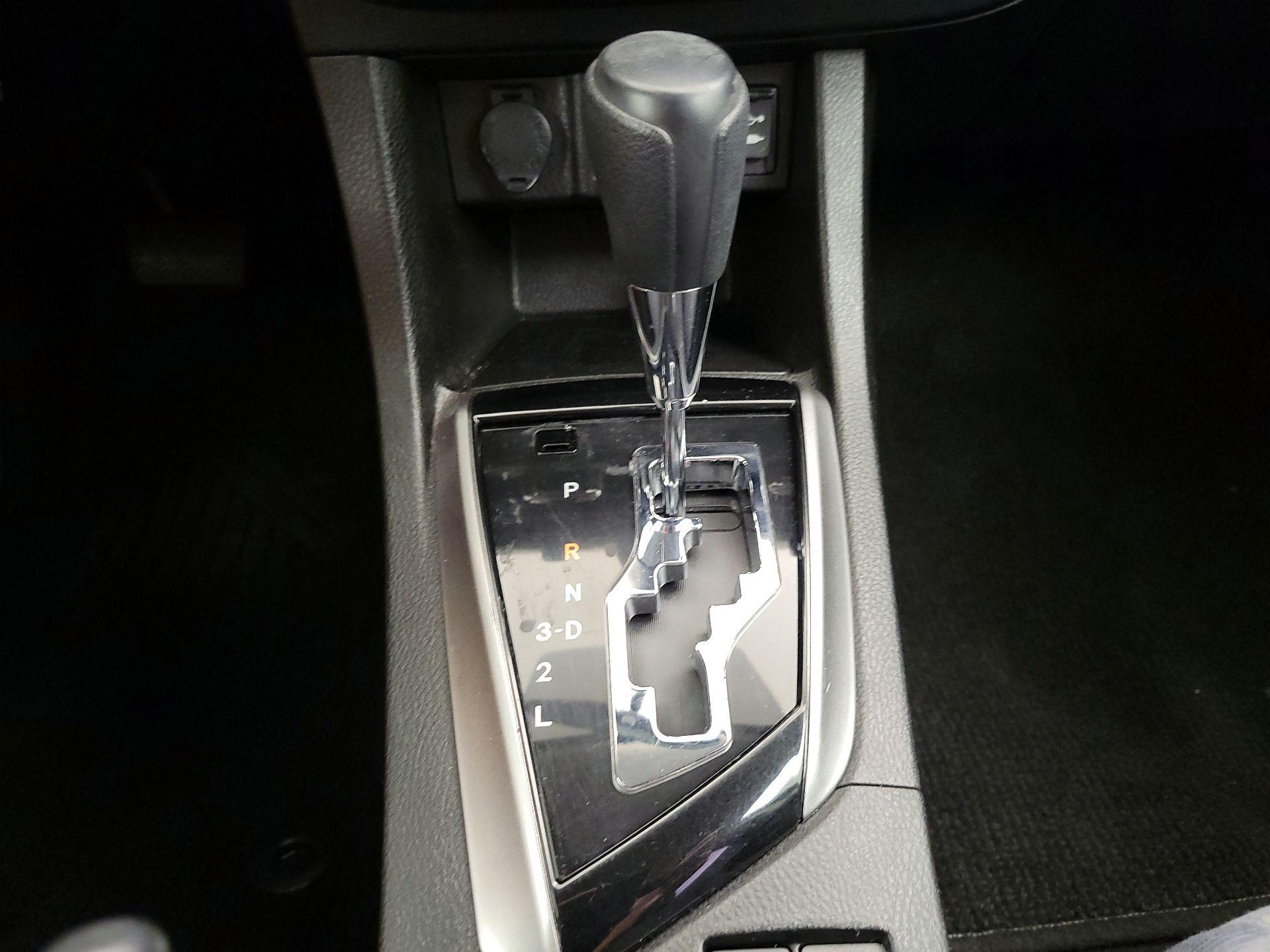 Thumbnail: 2014 Toyota Corolla - 16
