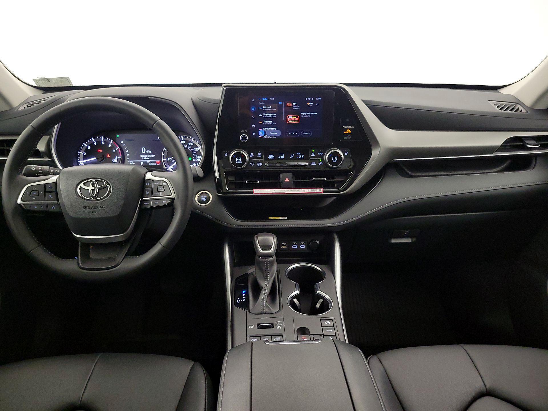Thumbnail: 2024 Toyota Highlander - 9