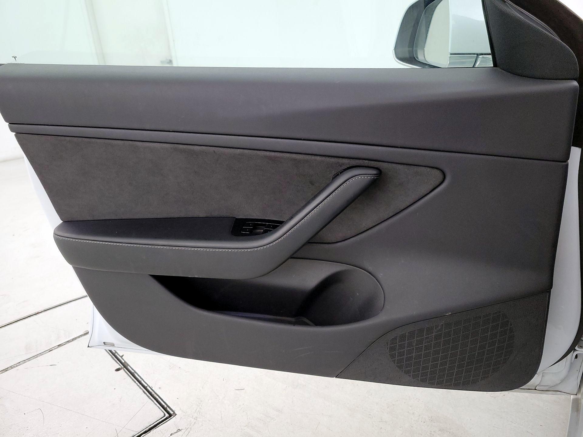 Thumbnail: 2019 Tesla Model 3 - 12