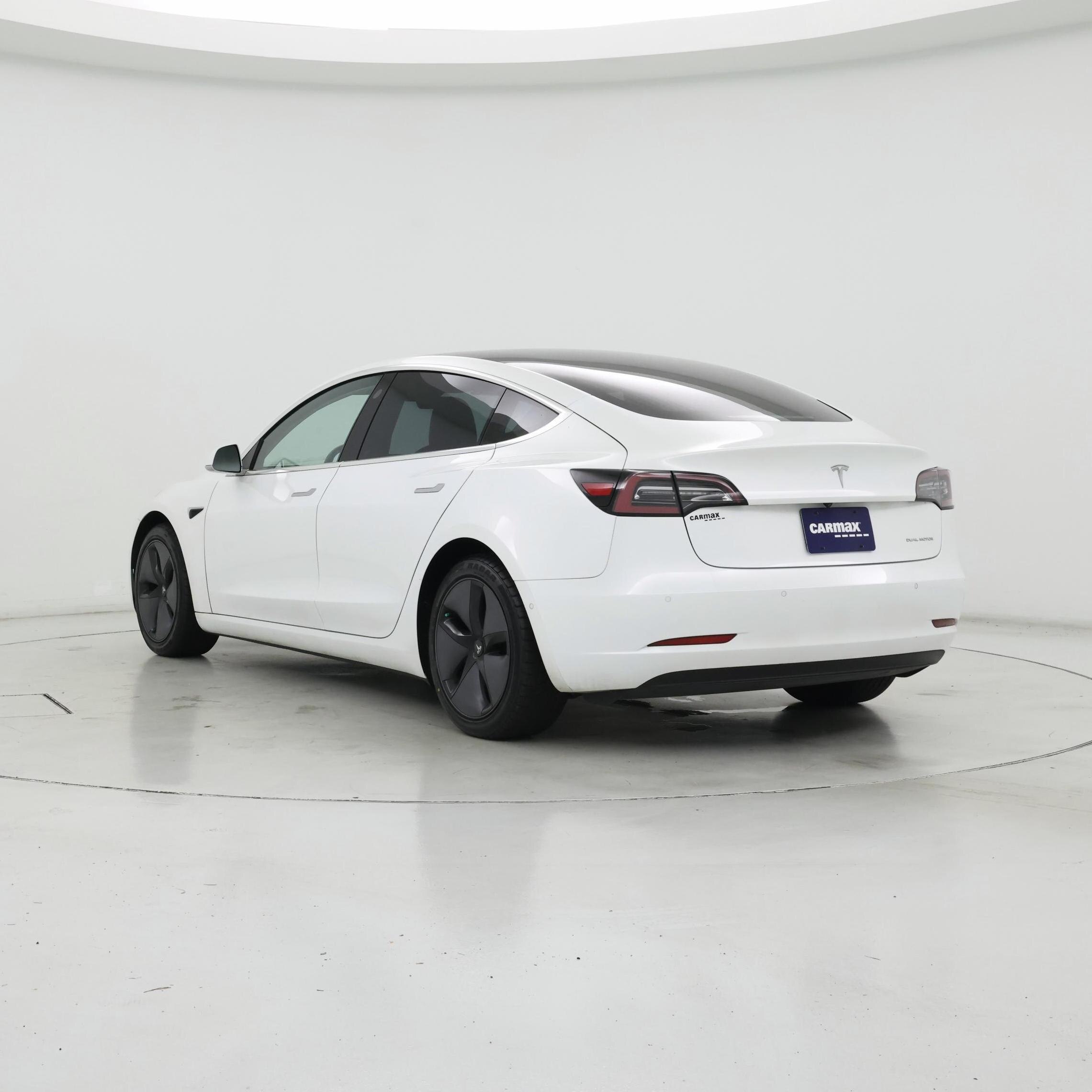 Thumbnail: 2019 Tesla Model 3 - 2