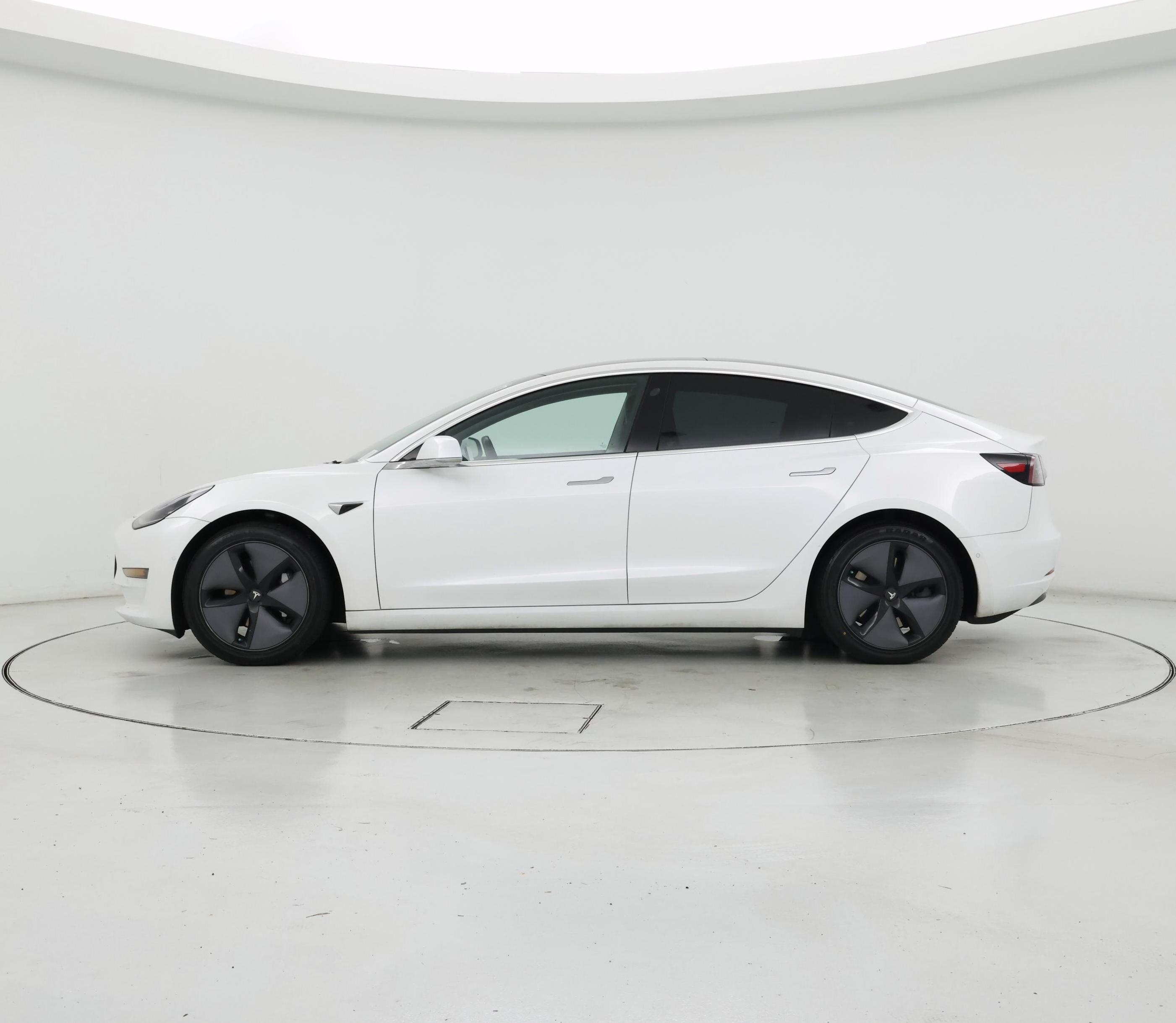 Thumbnail: 2019 Tesla Model 3 - 3