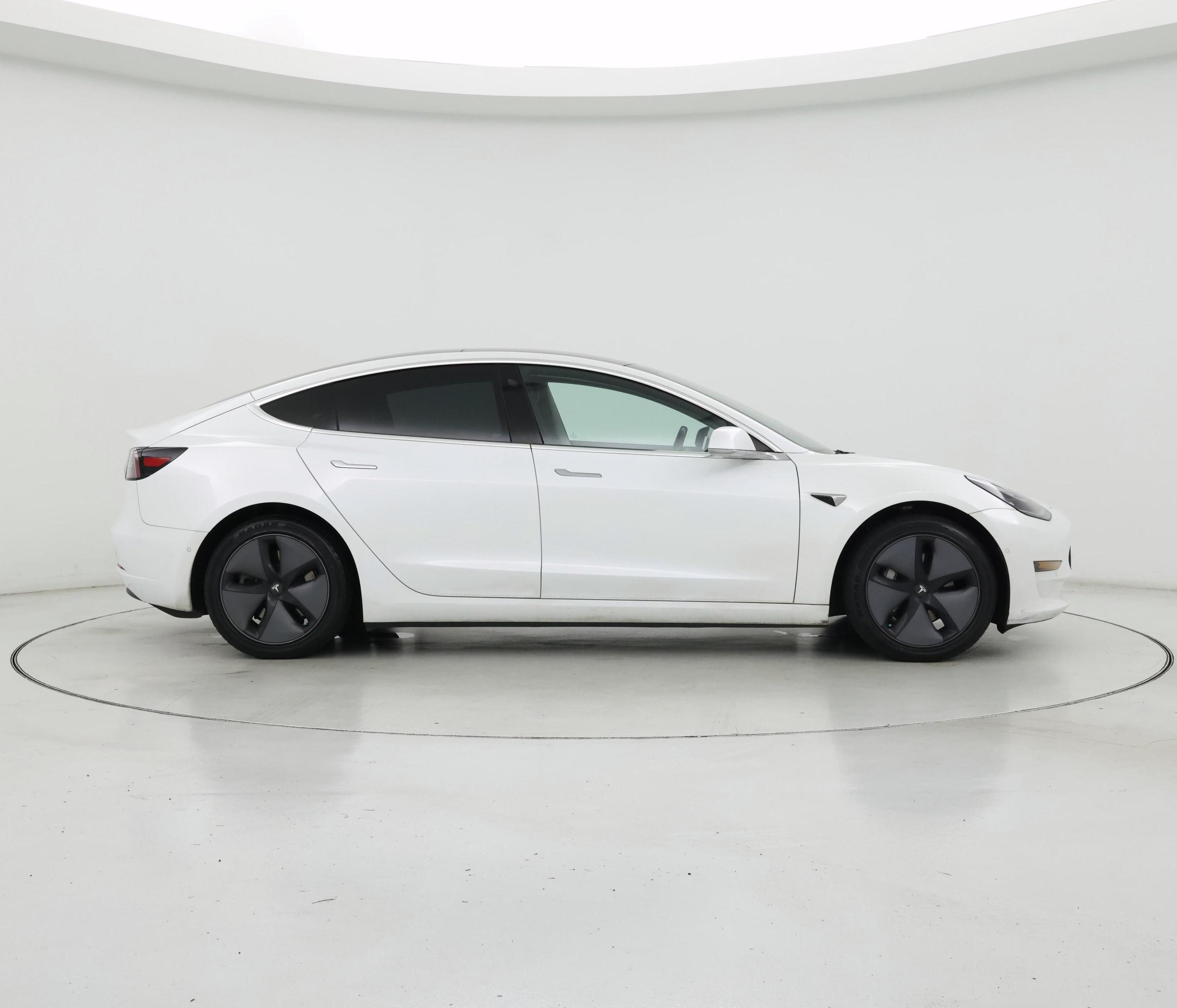 Thumbnail: 2019 Tesla Model 3 - 7