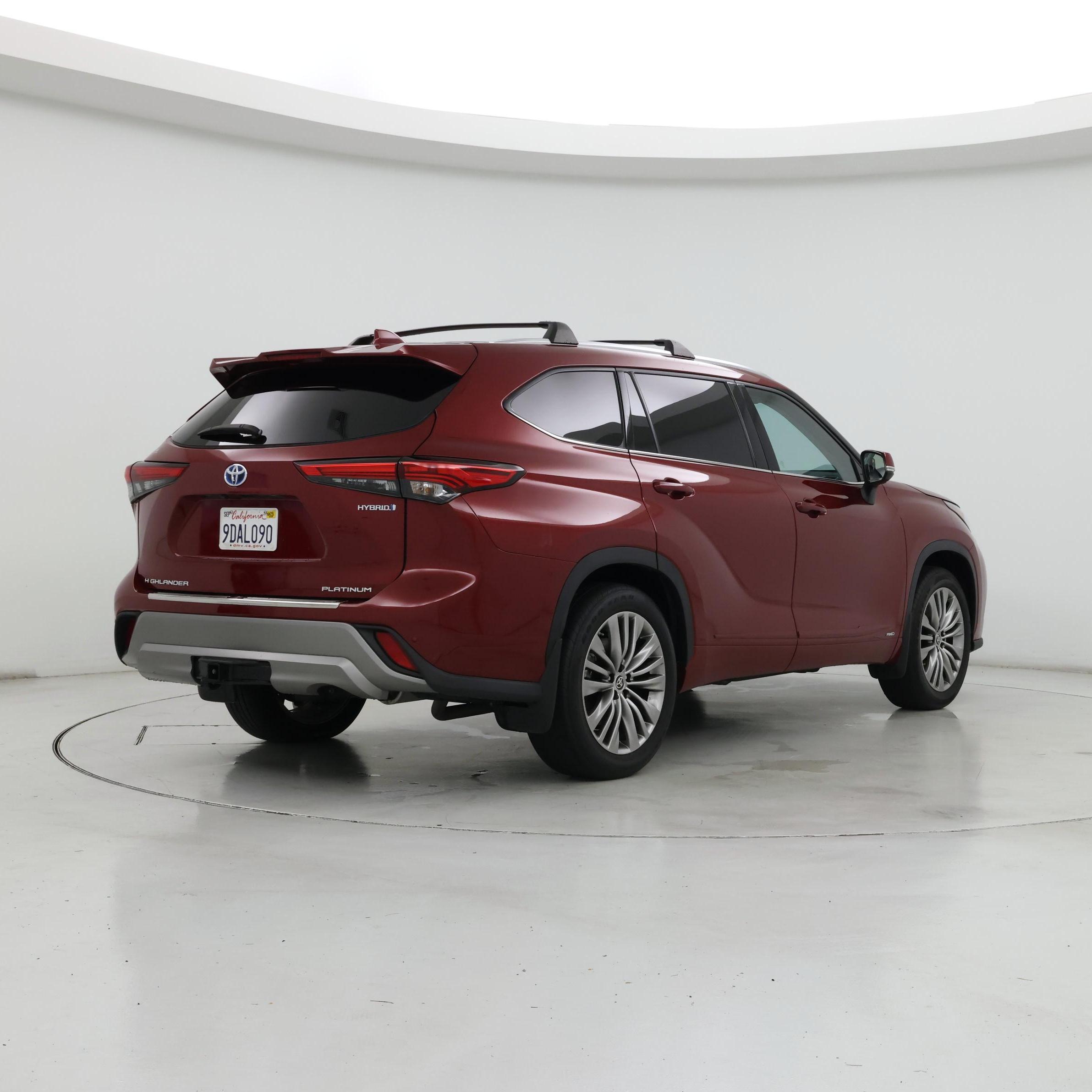 Thumbnail: 2022 Toyota Highlander - 8