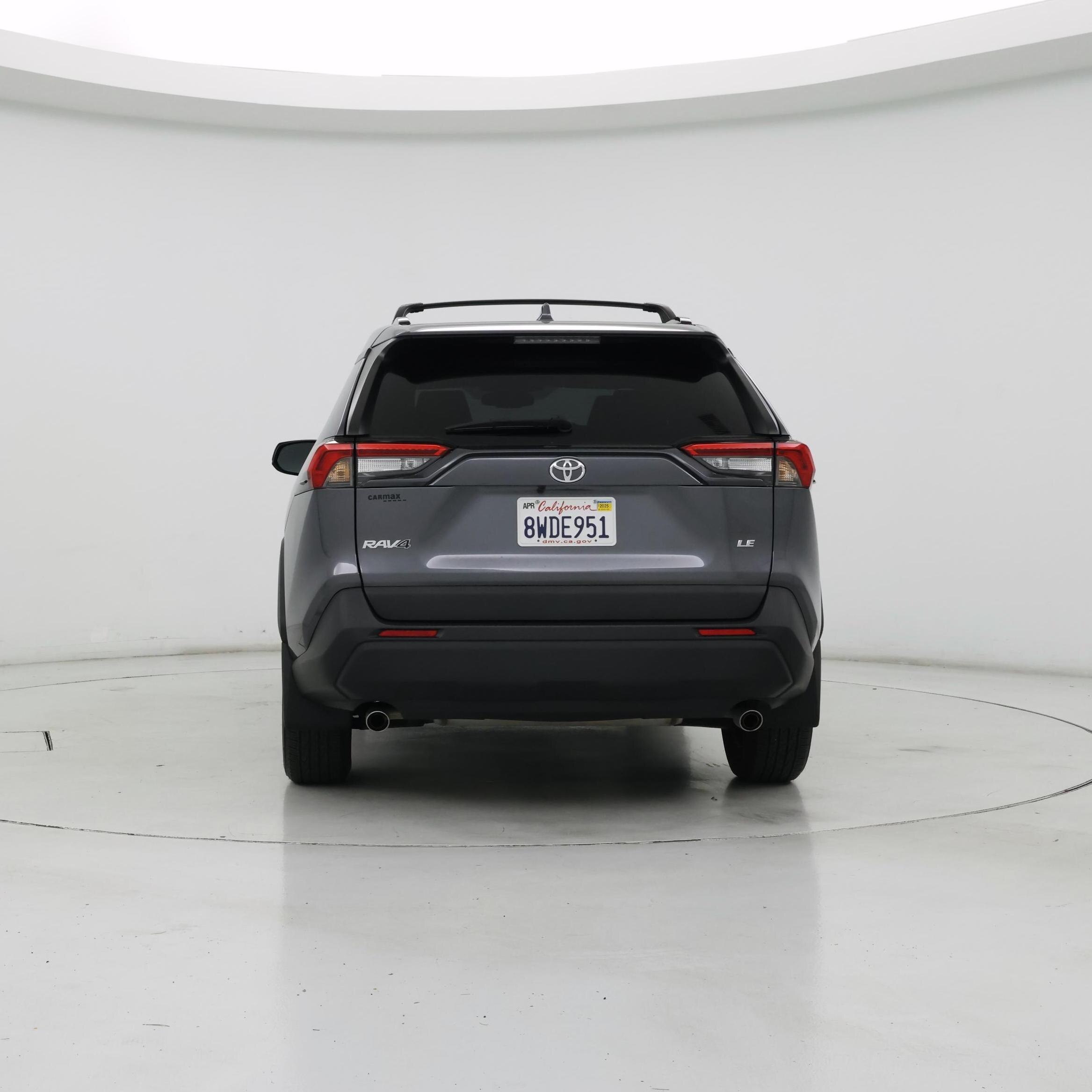 Thumbnail: 2021 Toyota RAV4 - 6