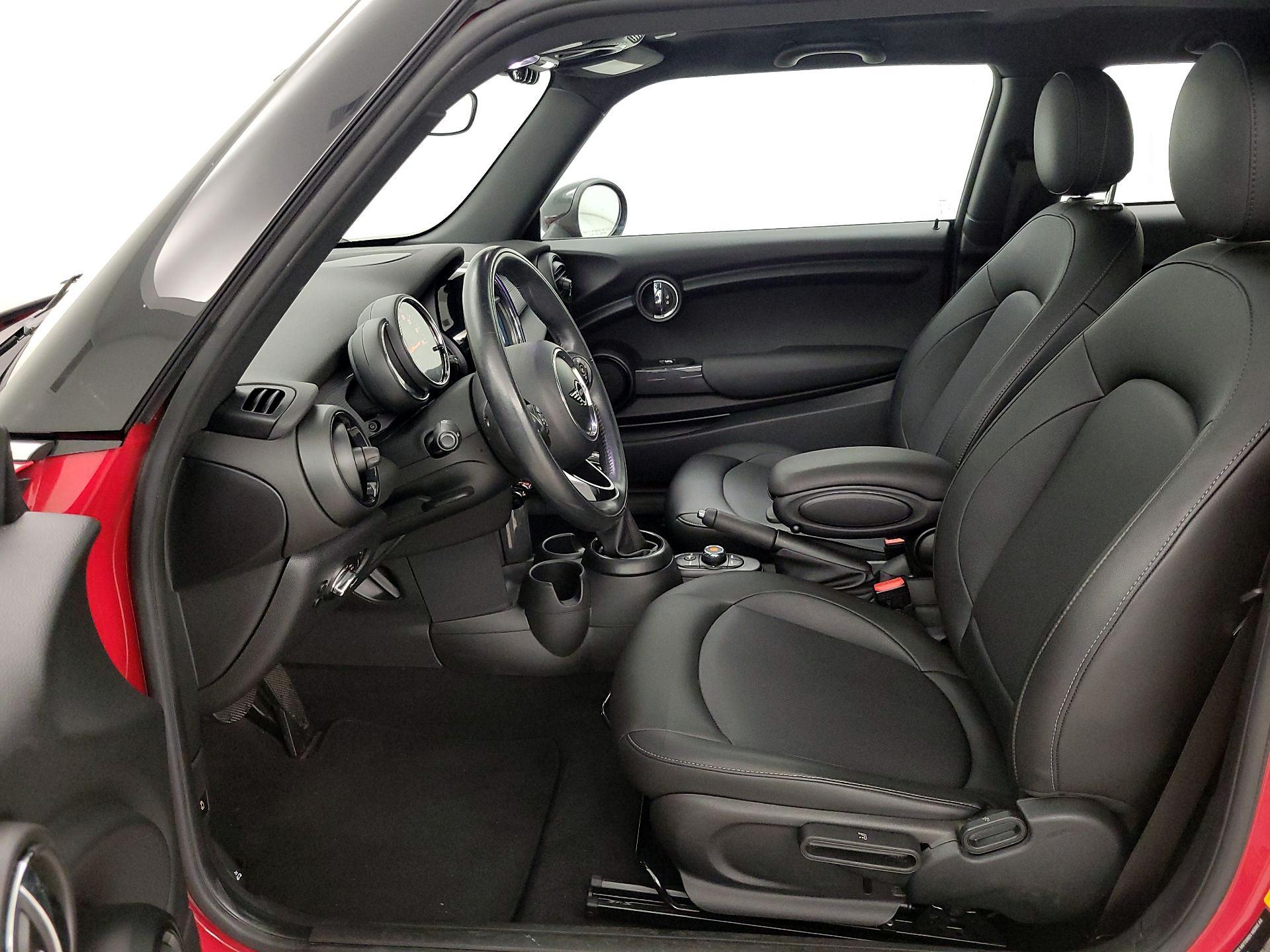Thumbnail: 2019 MINI Cooper Hardtop - 11