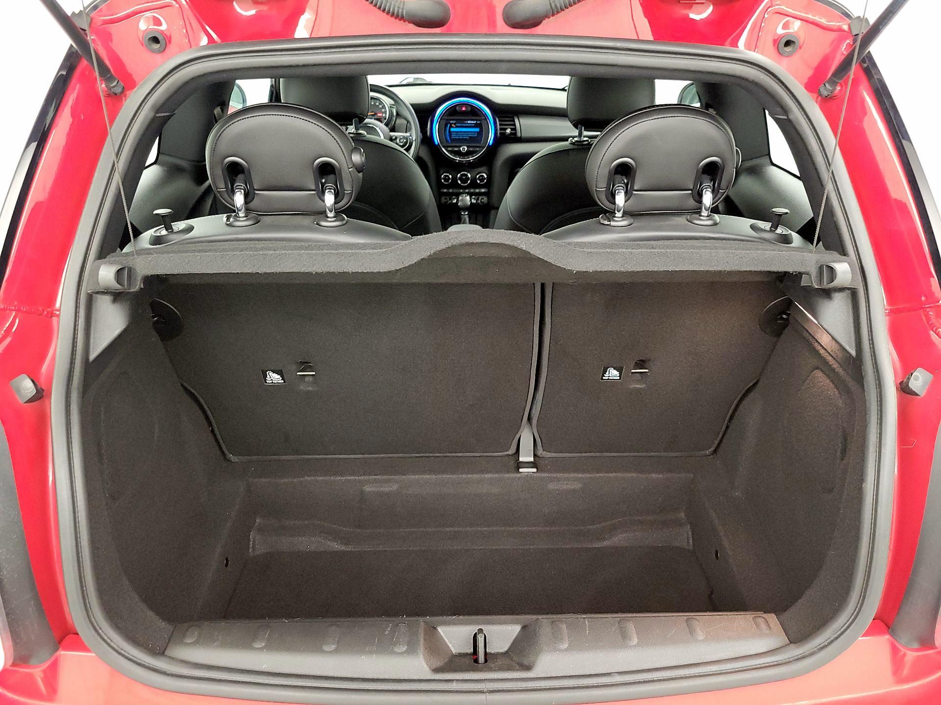 Thumbnail: 2019 MINI Cooper Hardtop - 20