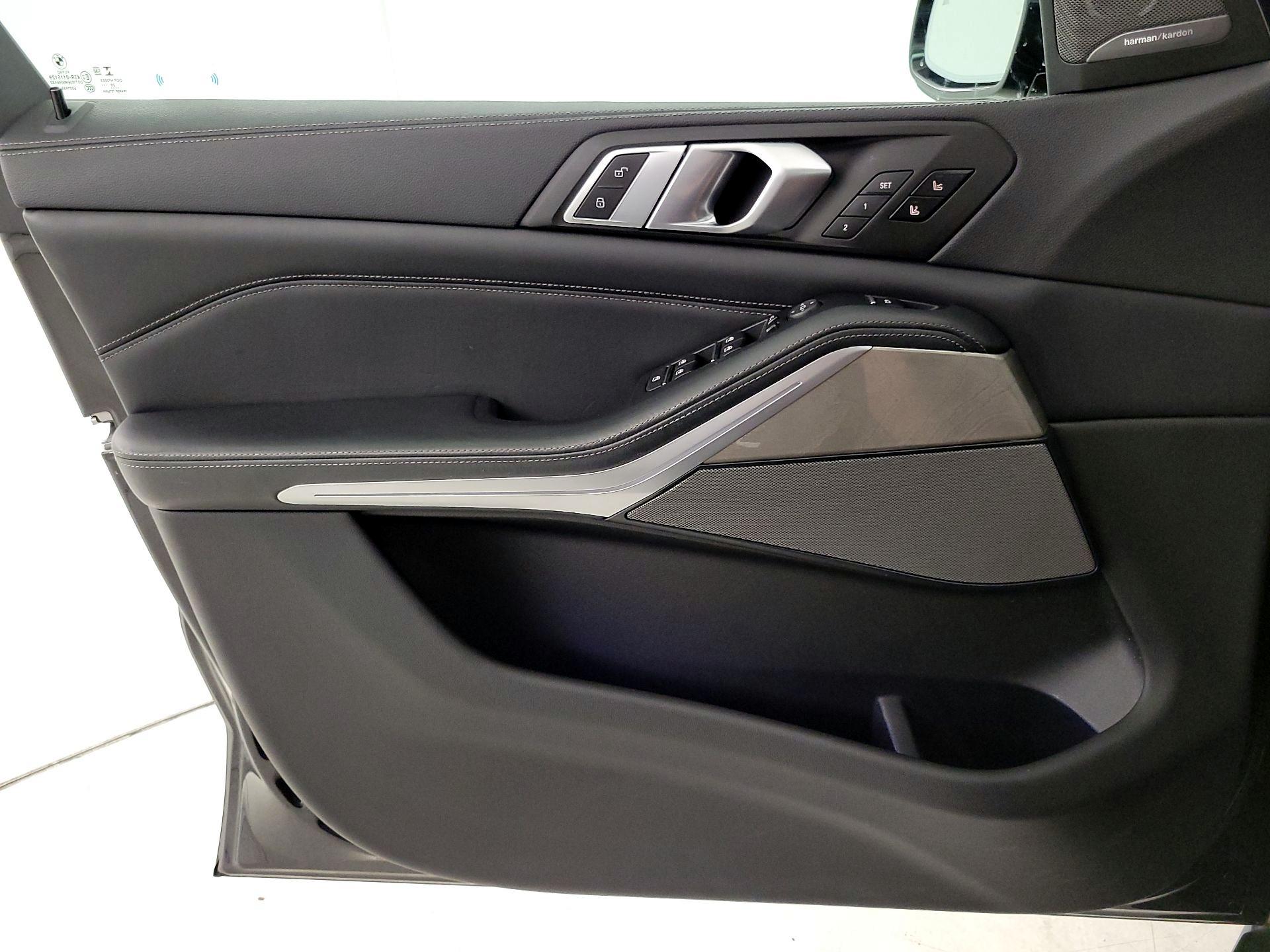 Thumbnail: 2021 BMW X5 - 12