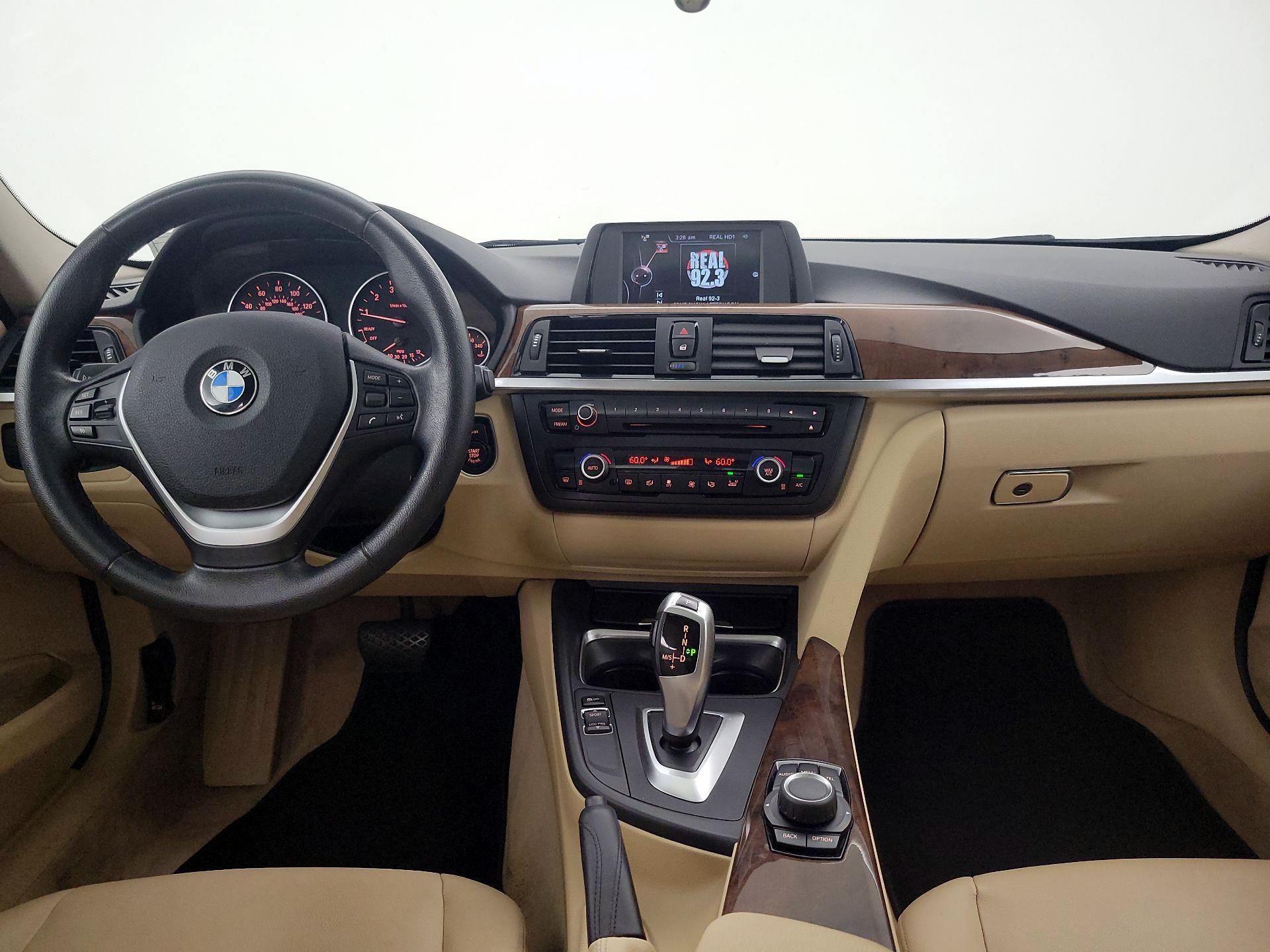 Thumbnail: 2015 BMW 3 Series - 9