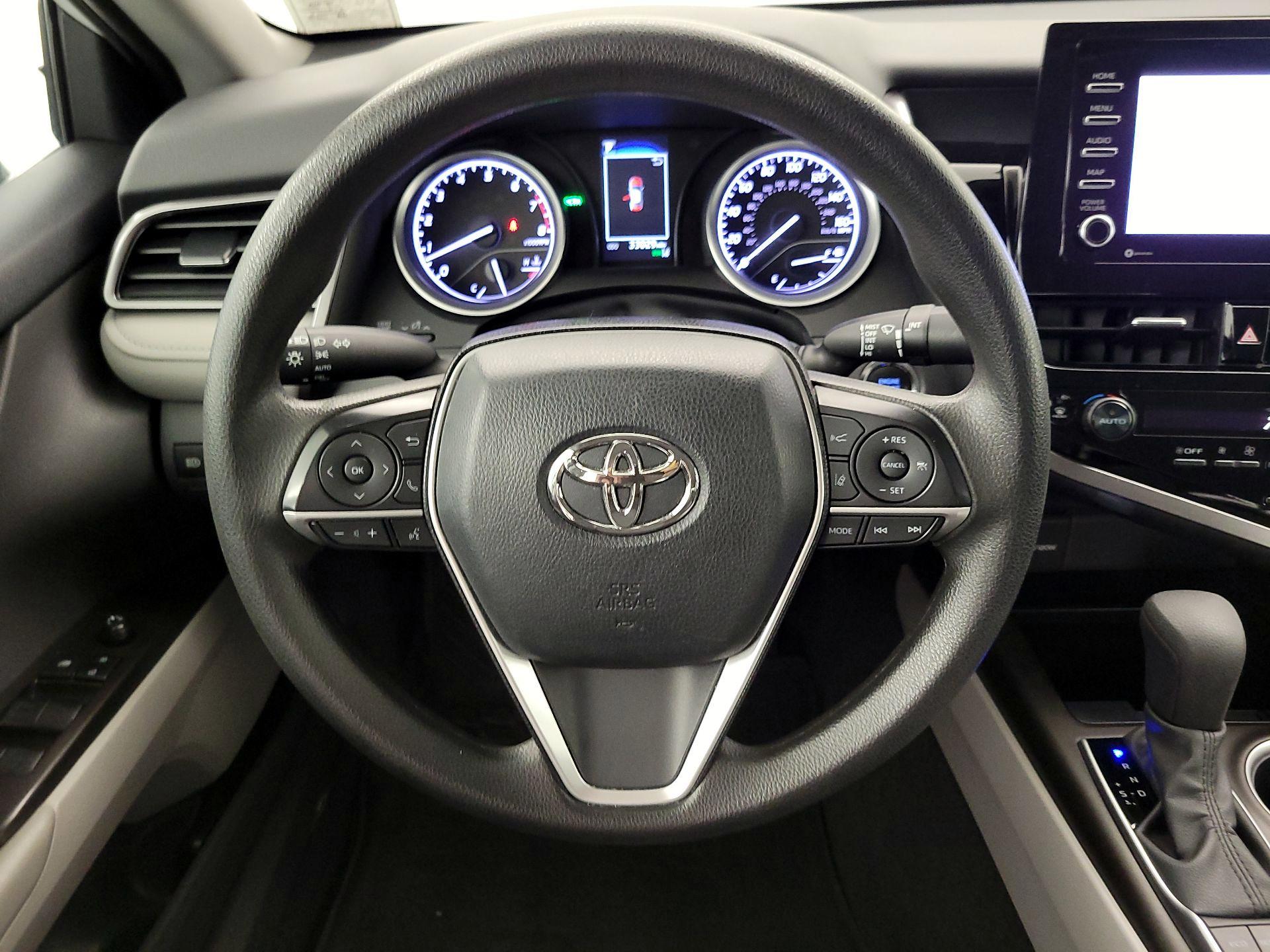 Thumbnail: 2022 Toyota Camry - 10
