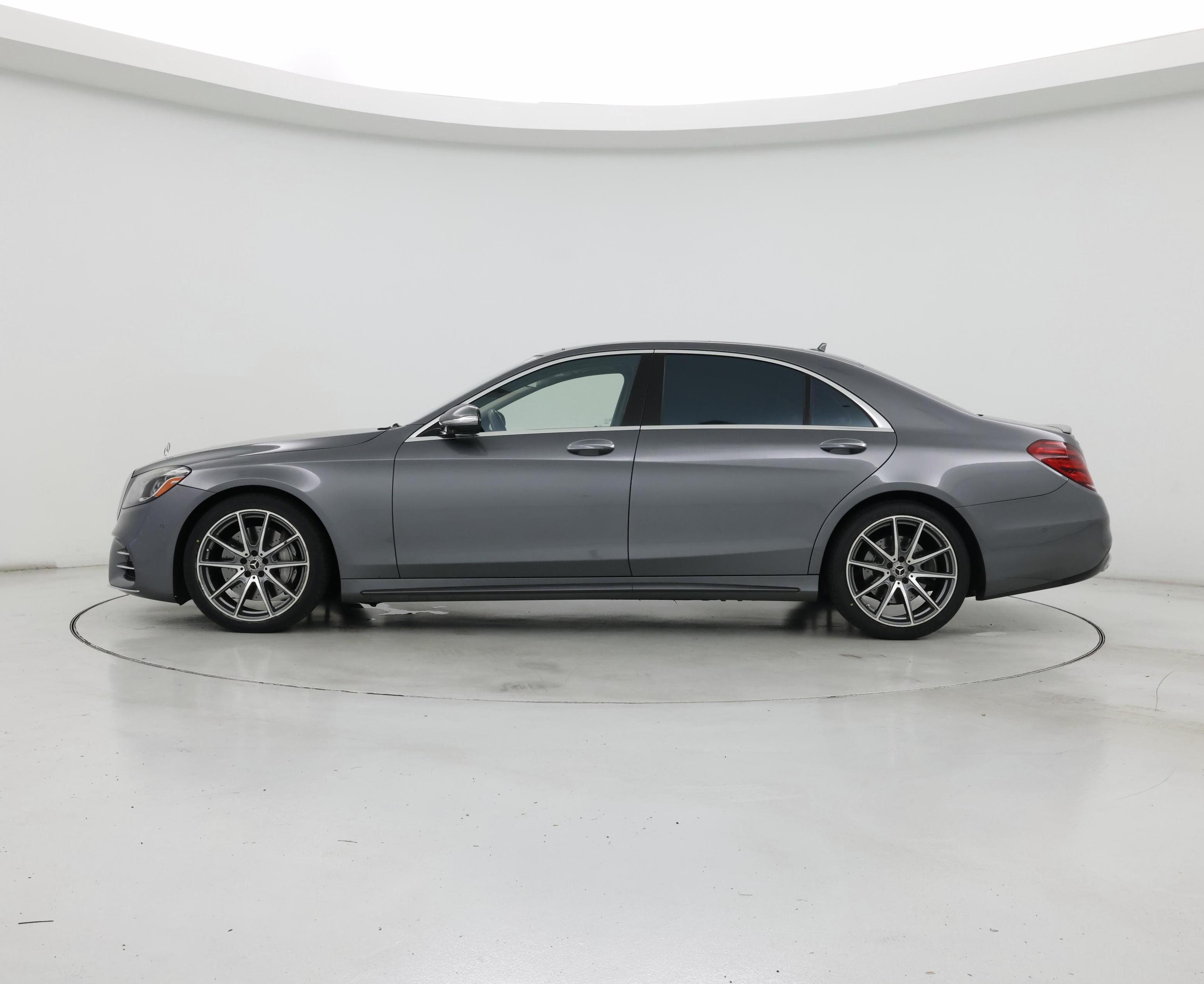 Thumbnail: 2018 Mercedes-Benz S-Class - 3