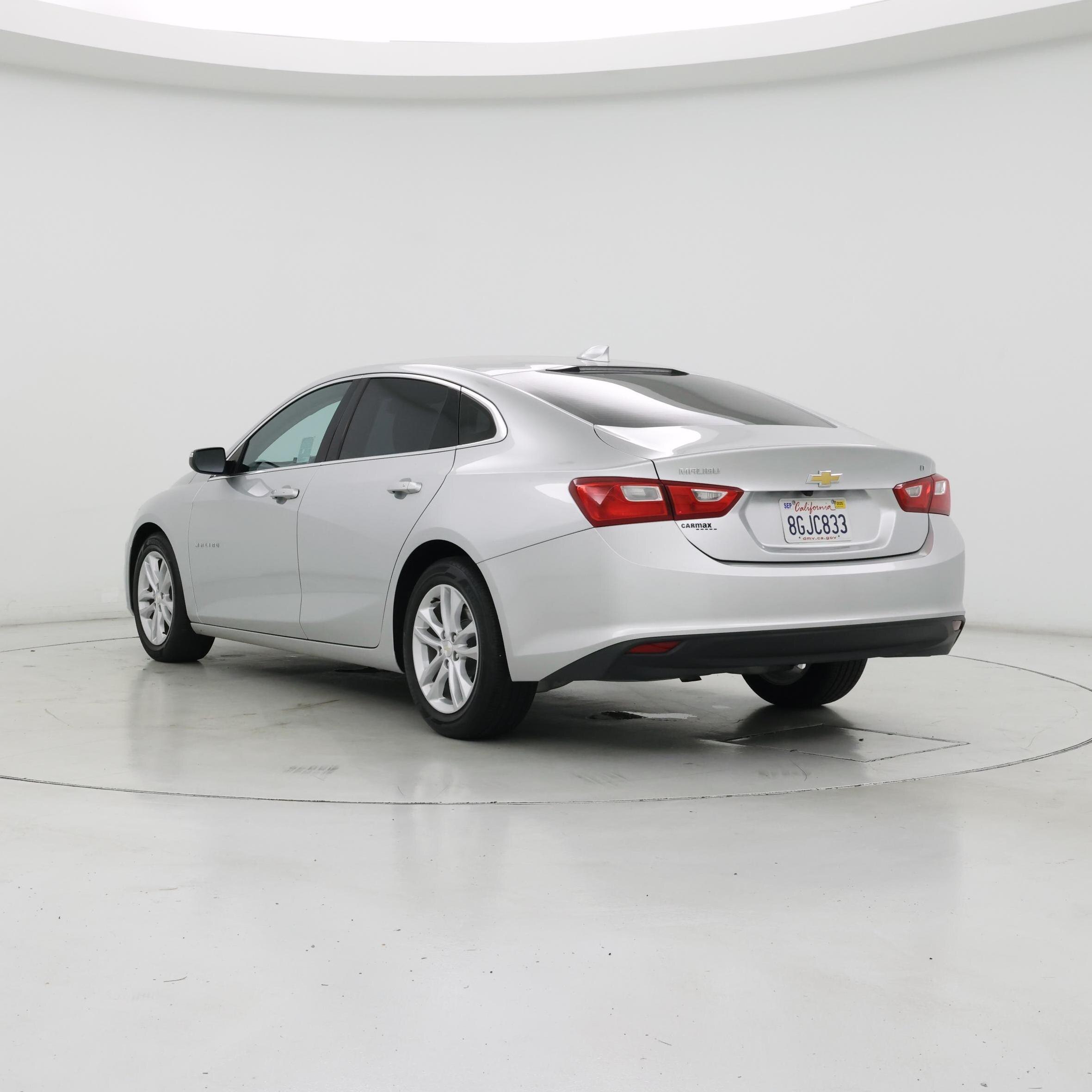Thumbnail: 2017 Chevrolet Malibu - 2