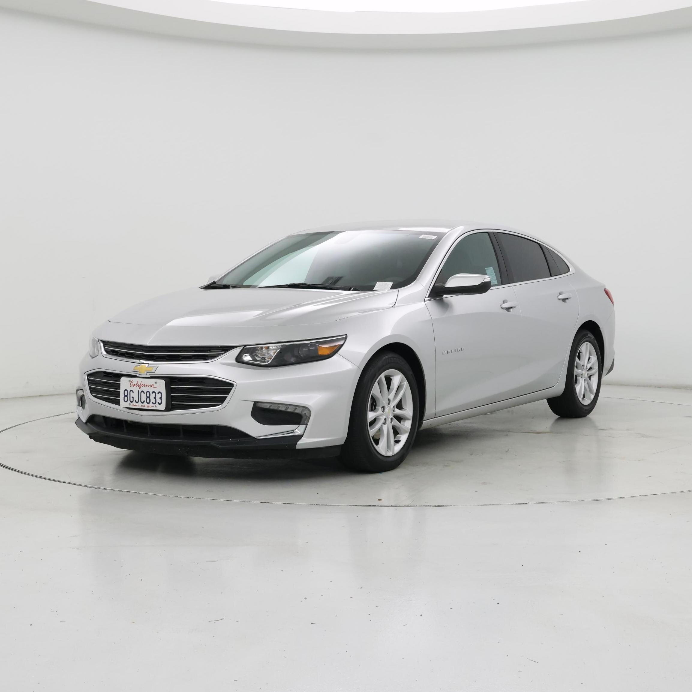 Thumbnail: 2017 Chevrolet Malibu - 4