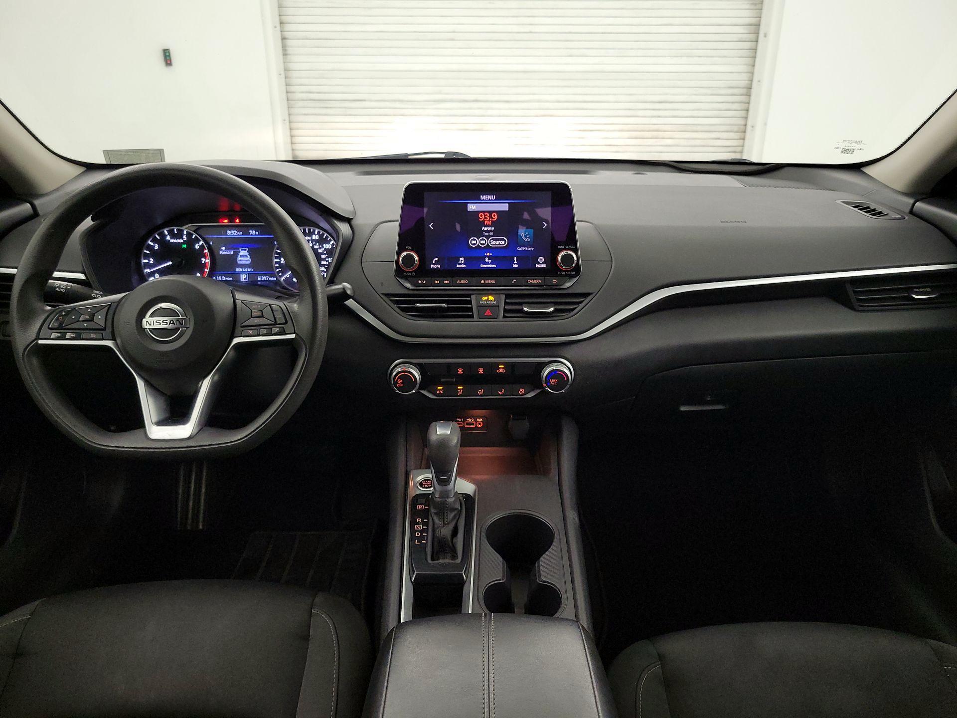Thumbnail: 2019 Nissan Altima - 9