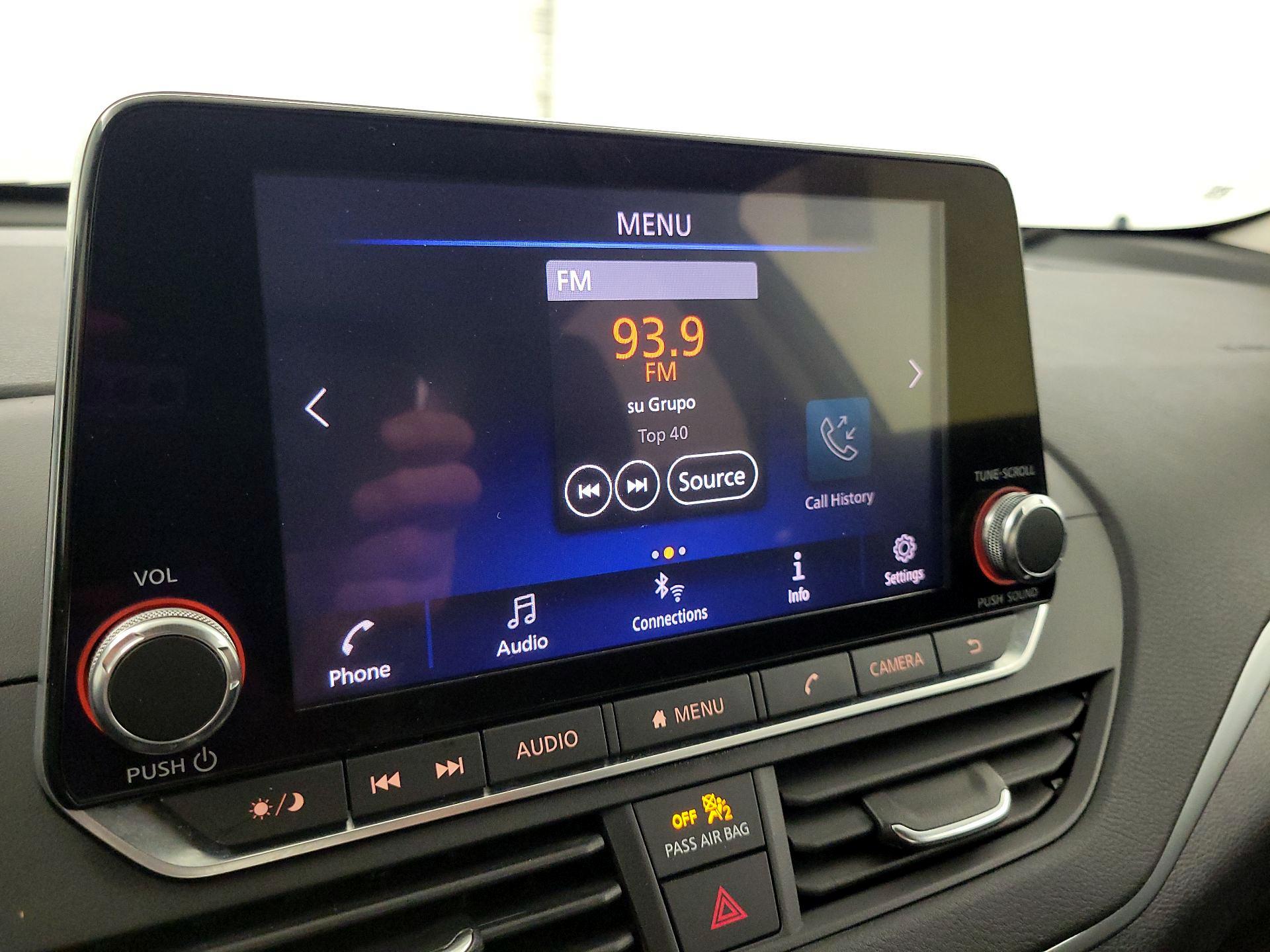 Thumbnail: 2019 Nissan Altima - 15