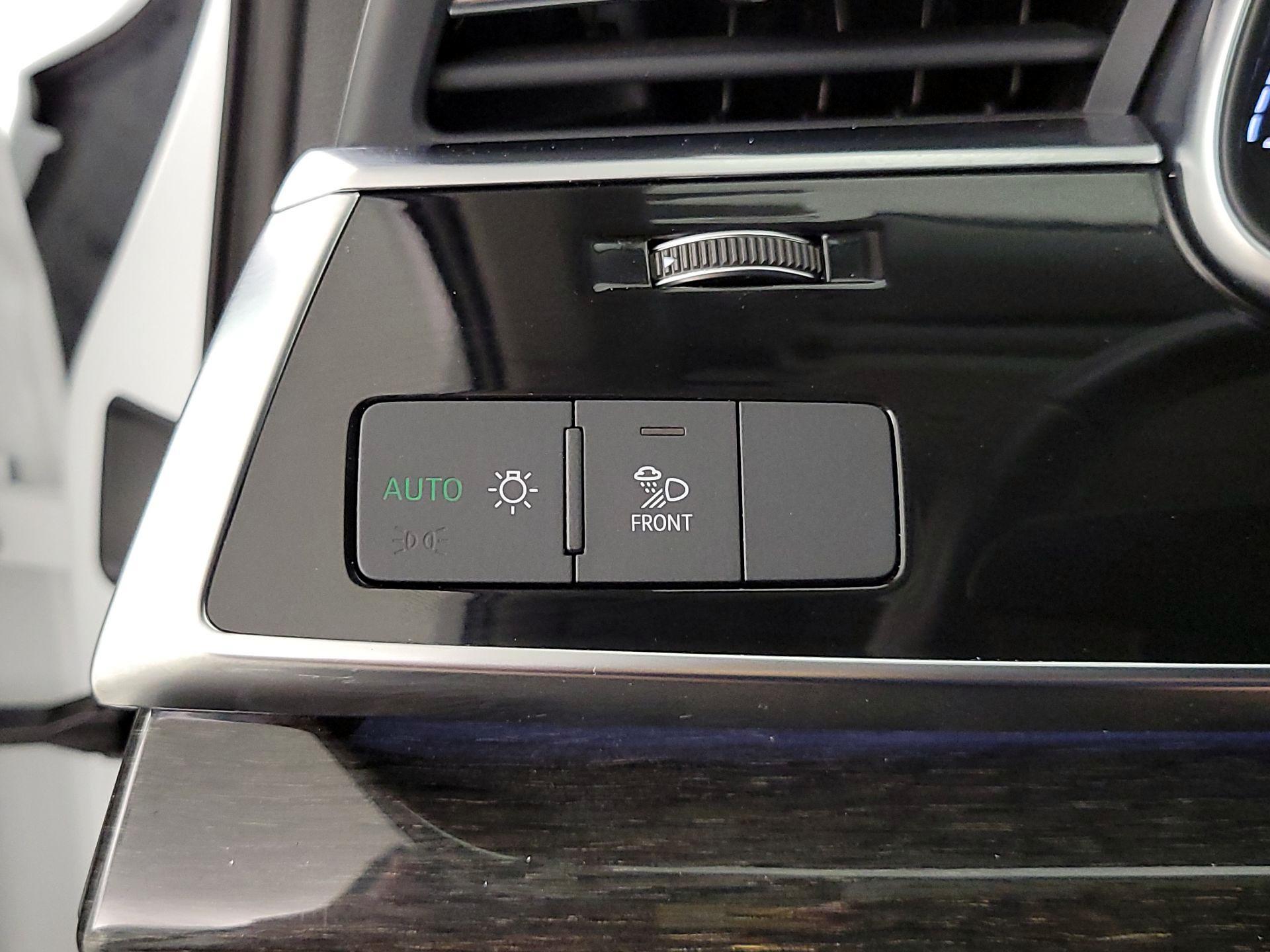 Thumbnail: 2023 Audi Q7 - 13