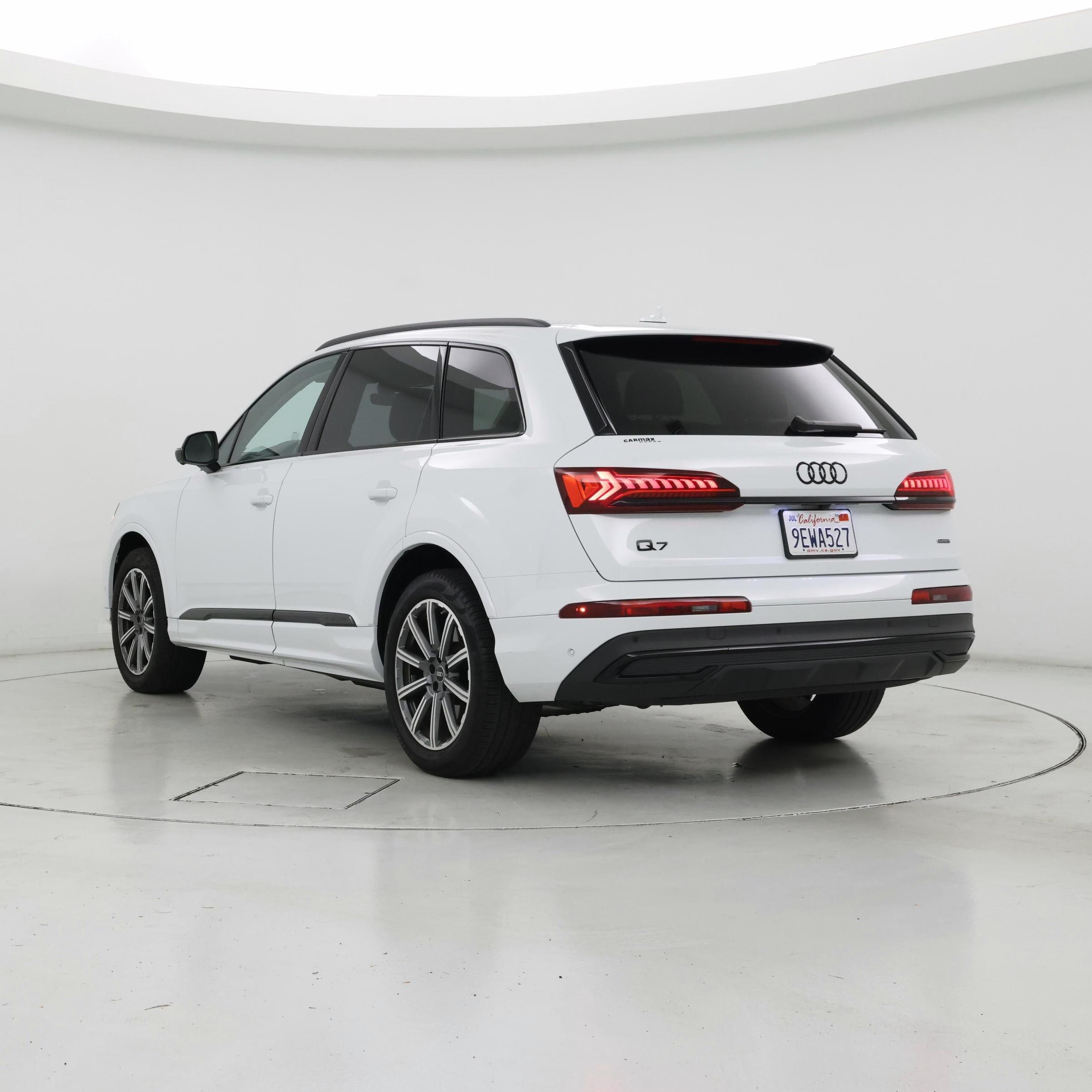 Thumbnail: 2023 Audi Q7 - 2
