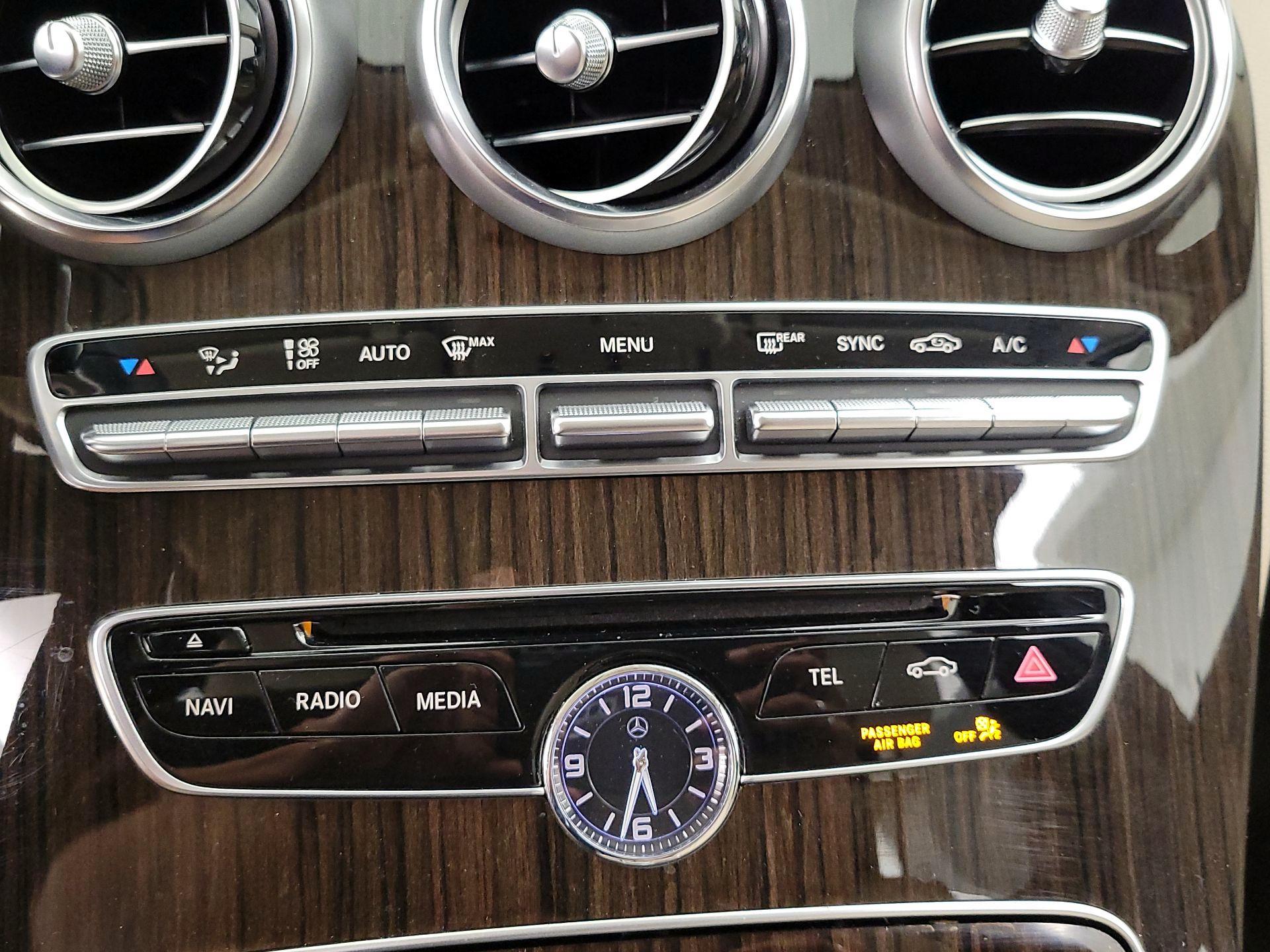 Thumbnail: 2016 Mercedes-Benz C-Class - 17