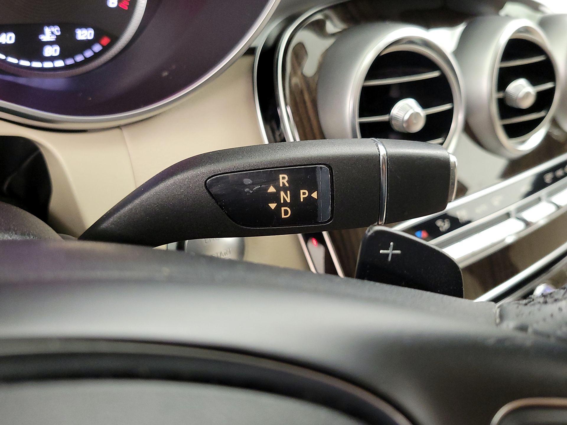 Thumbnail: 2016 Mercedes-Benz C-Class - 18