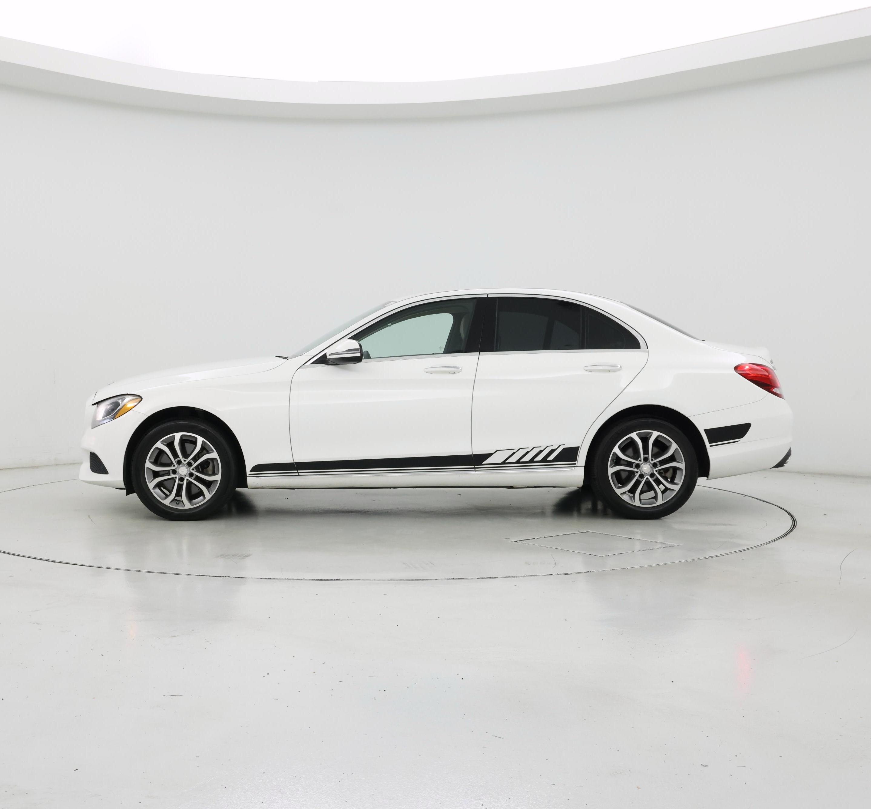 Thumbnail: 2016 Mercedes-Benz C-Class - 3