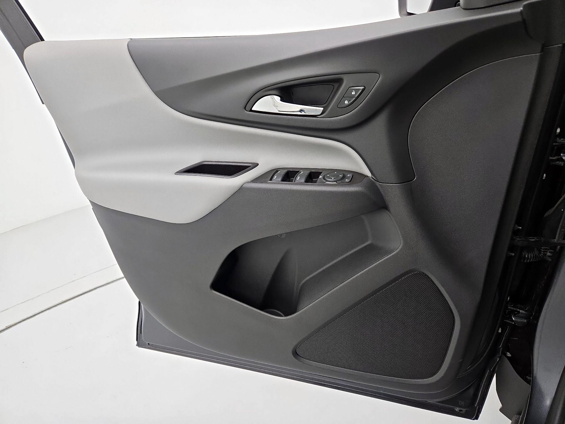 Thumbnail: 2022 Chevrolet Equinox - 12