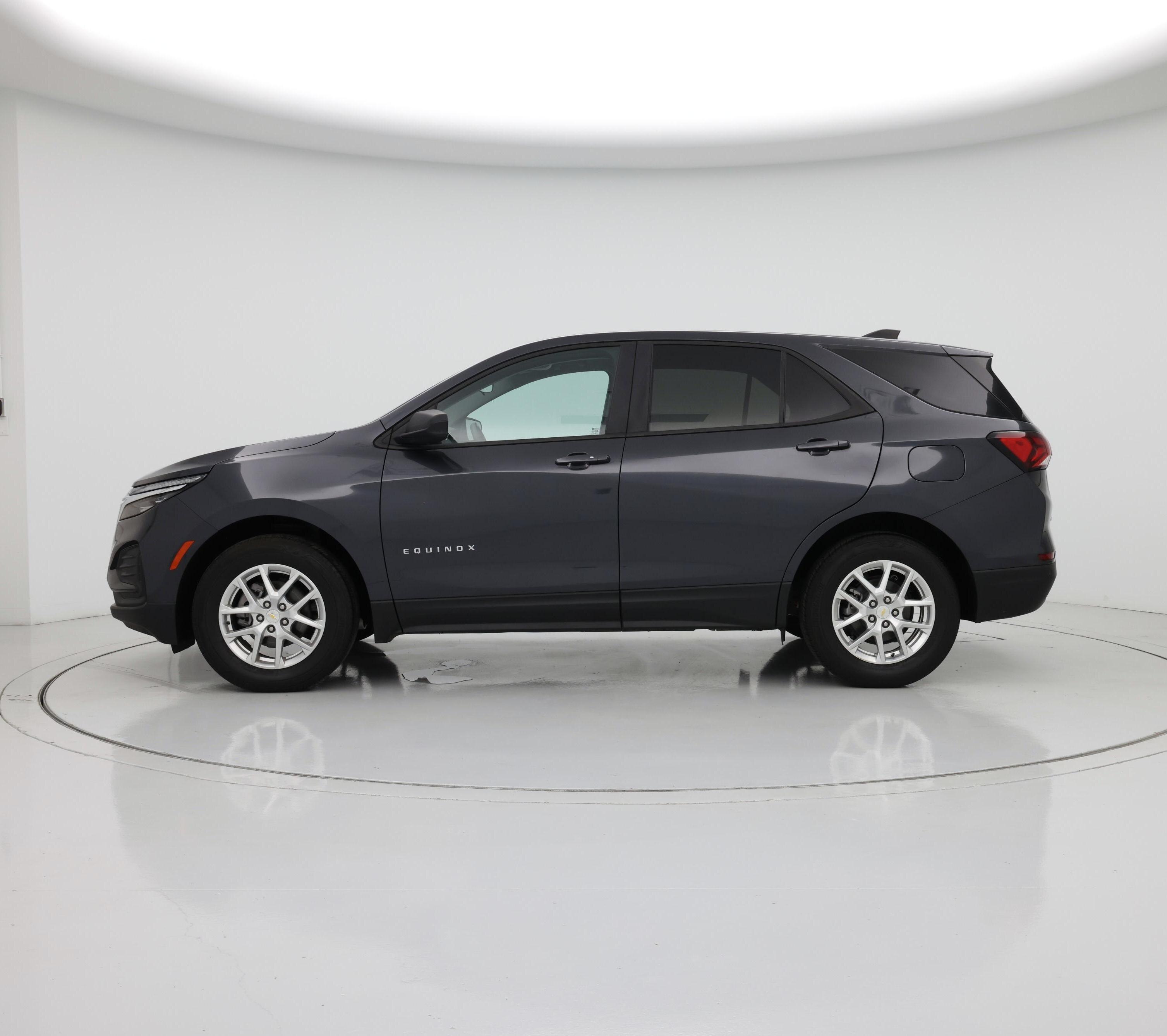 Thumbnail: 2022 Chevrolet Equinox - 3