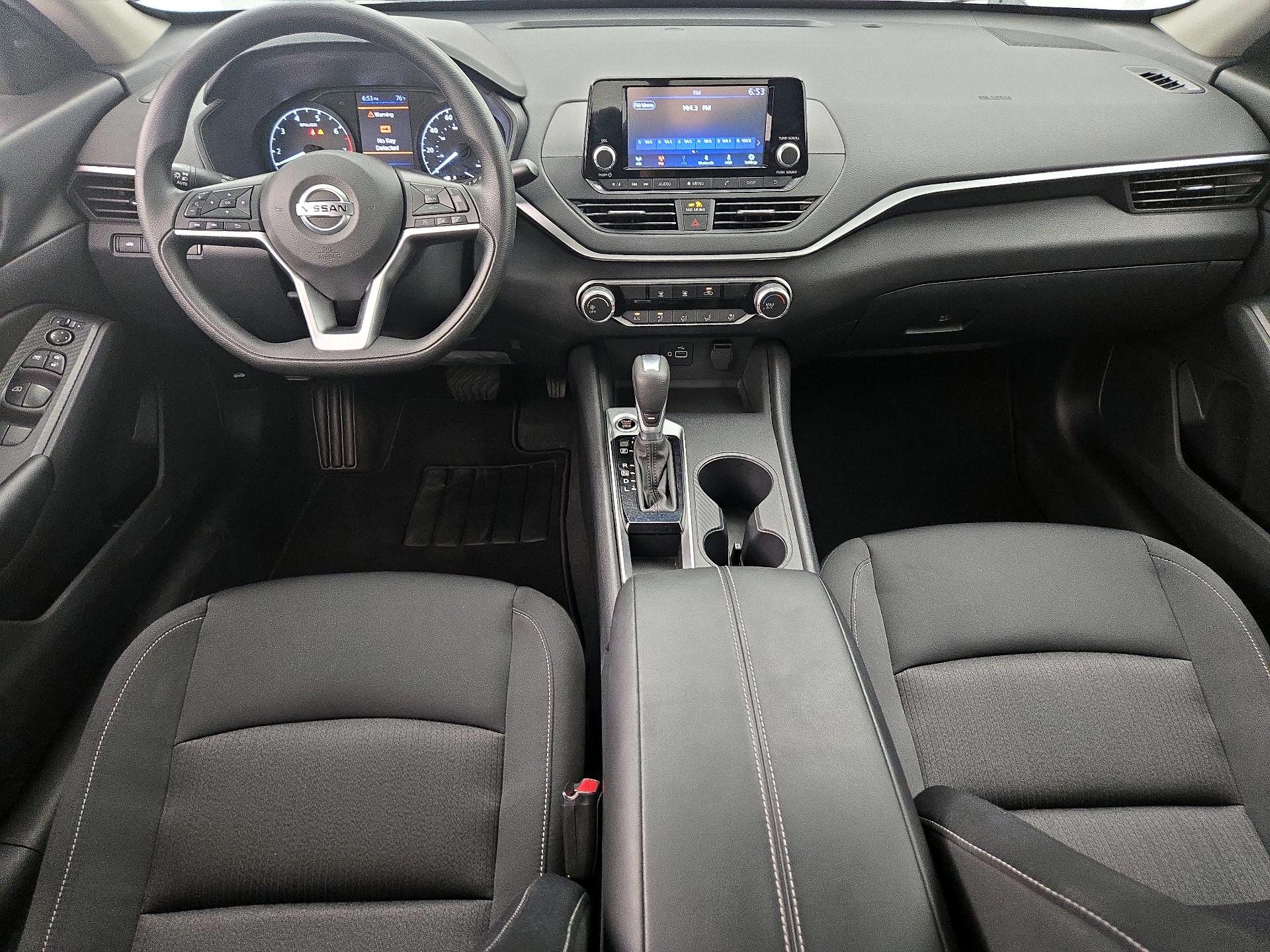 Thumbnail: 2021 Nissan Altima - 9