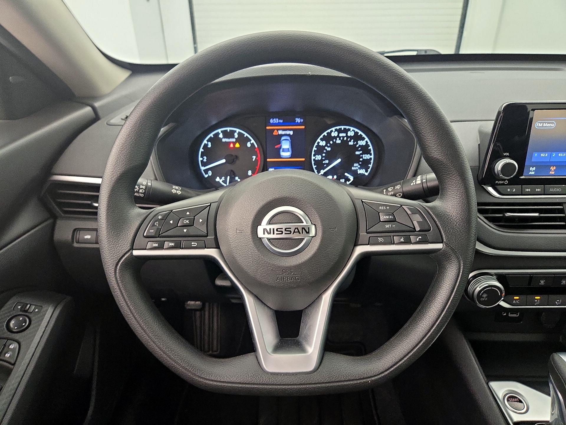 Thumbnail: 2021 Nissan Altima - 10