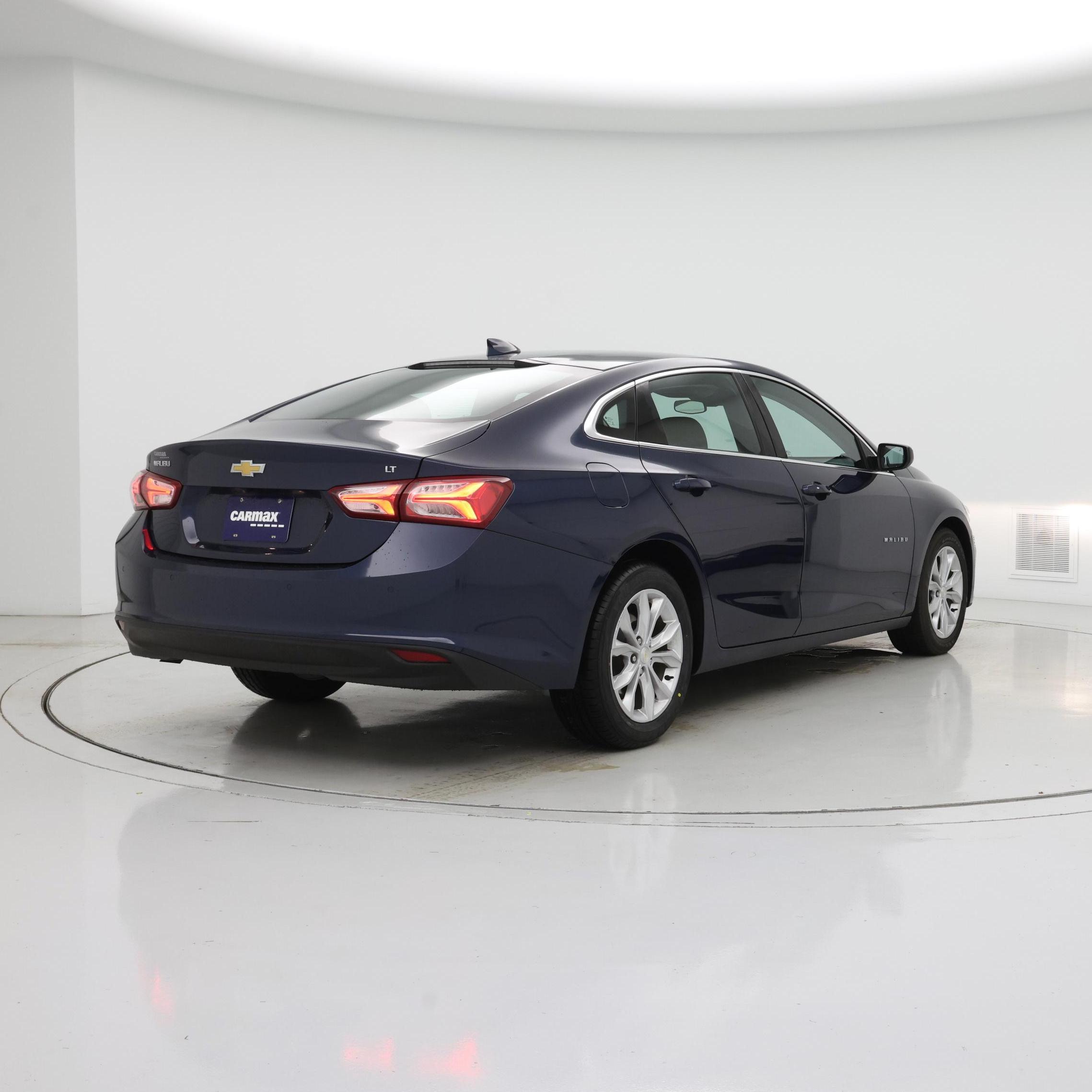 Thumbnail: 2020 Chevrolet Malibu - 8