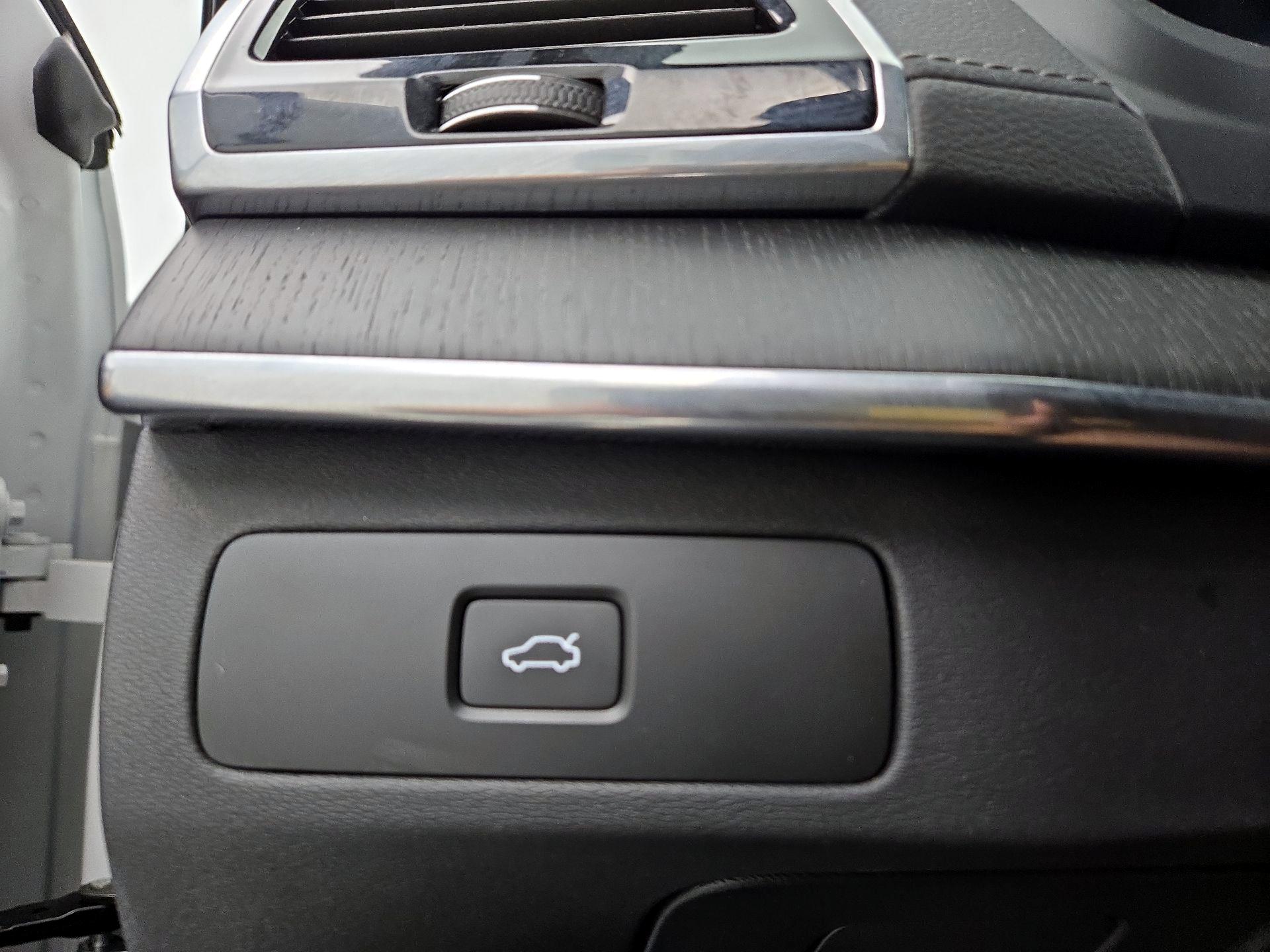 Thumbnail: 2024 Volvo XC90 - 13