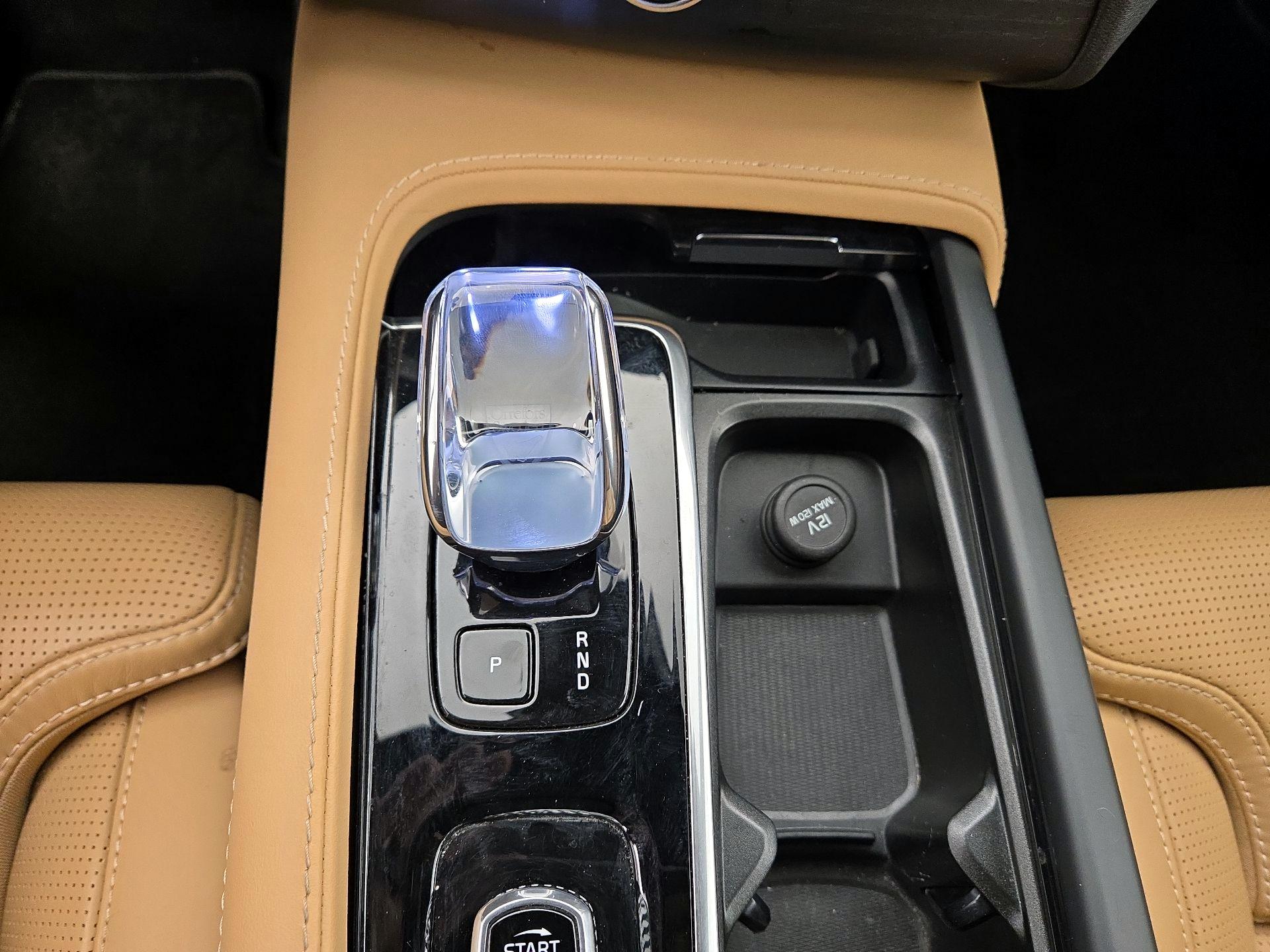 Thumbnail: 2024 Volvo XC90 - 18