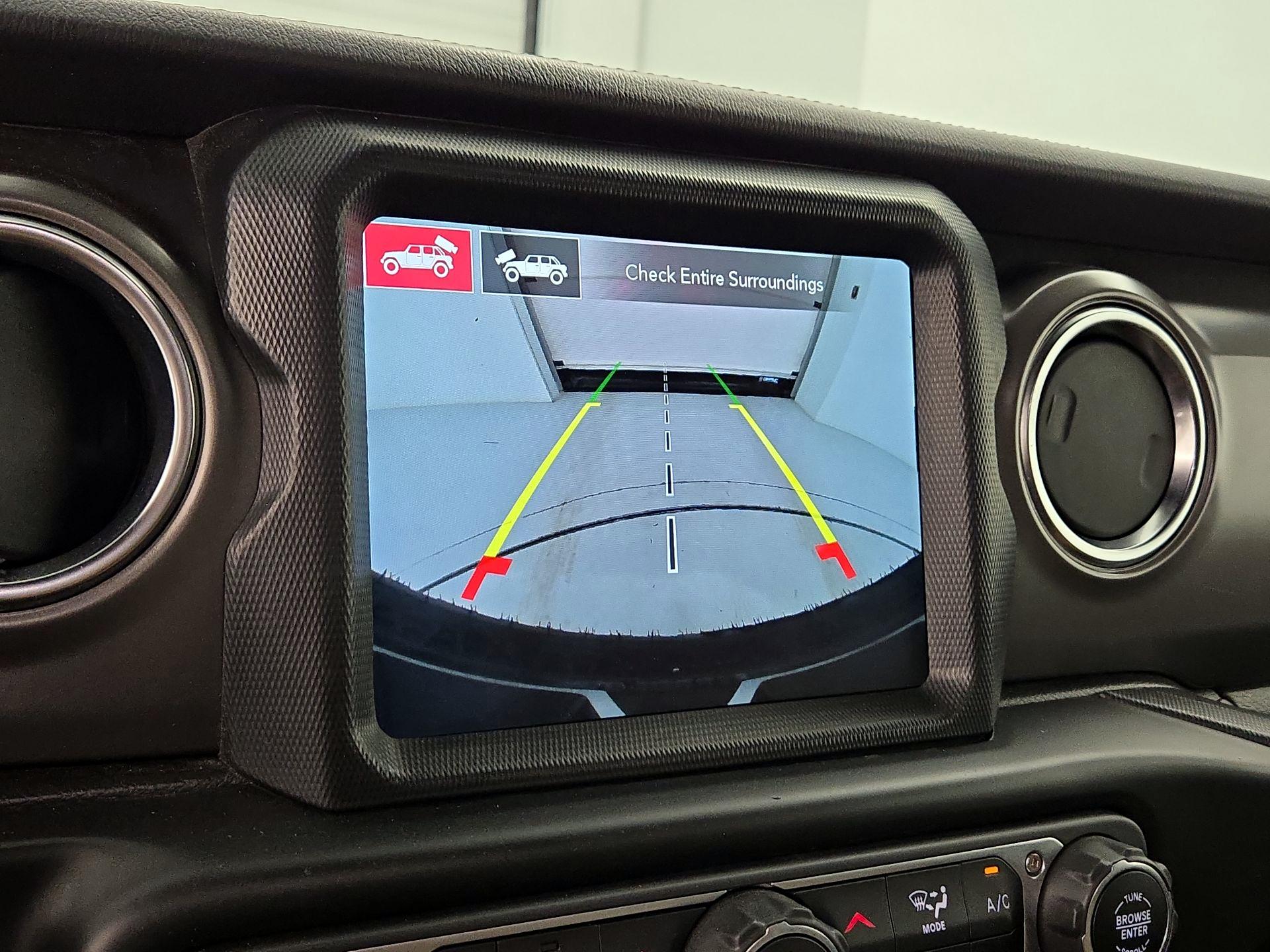 Thumbnail: 2021 Jeep Wrangler - 14