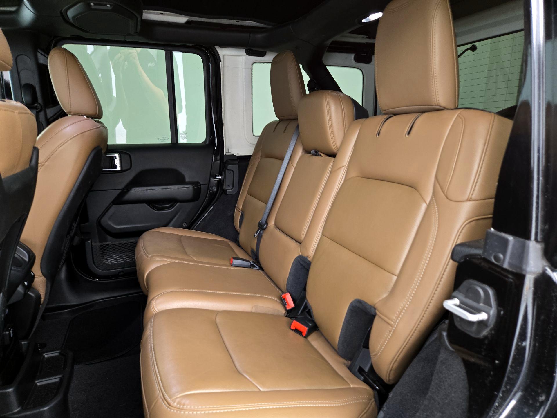 Thumbnail: 2021 Jeep Wrangler - 19