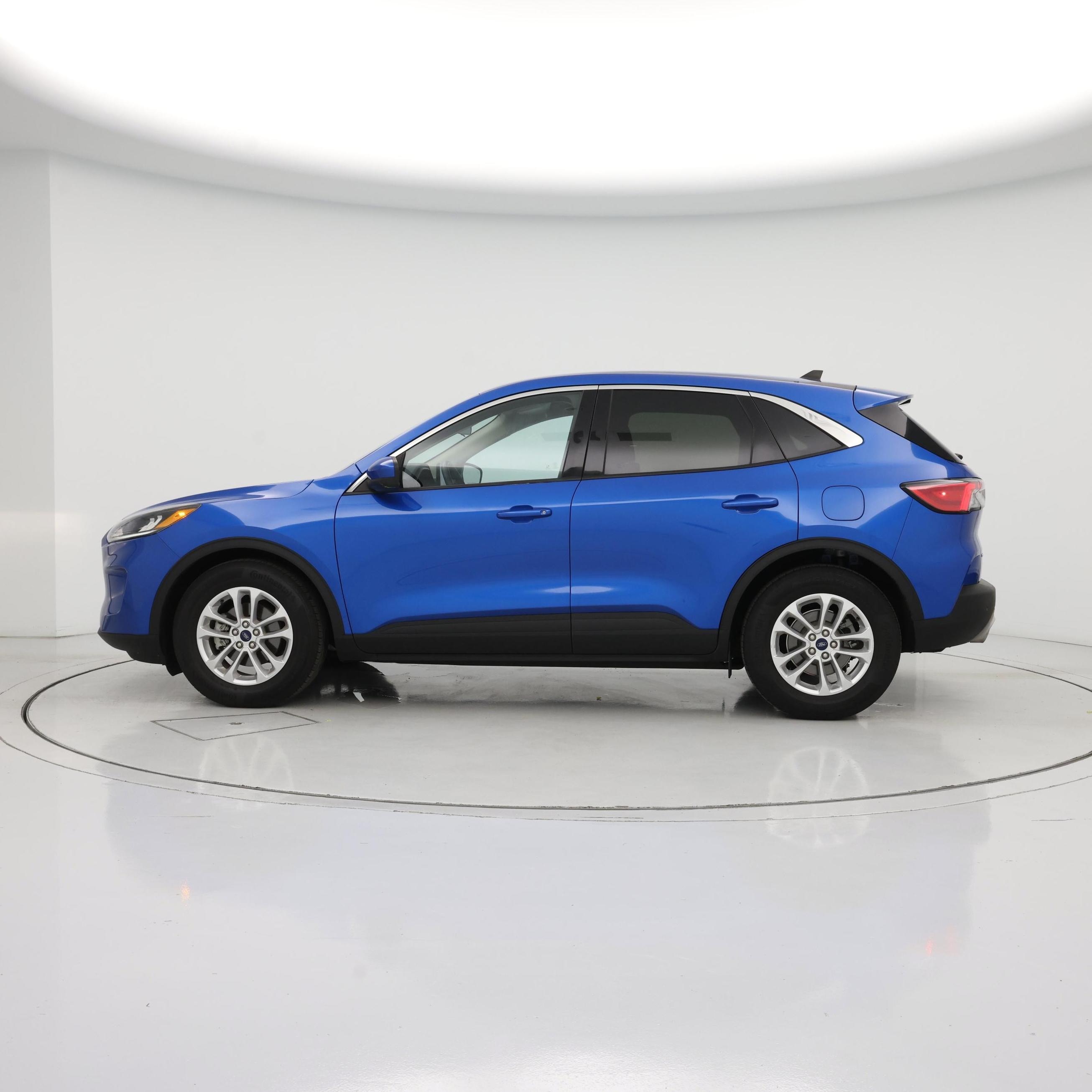 Thumbnail: 2020 Ford Escape - 3
