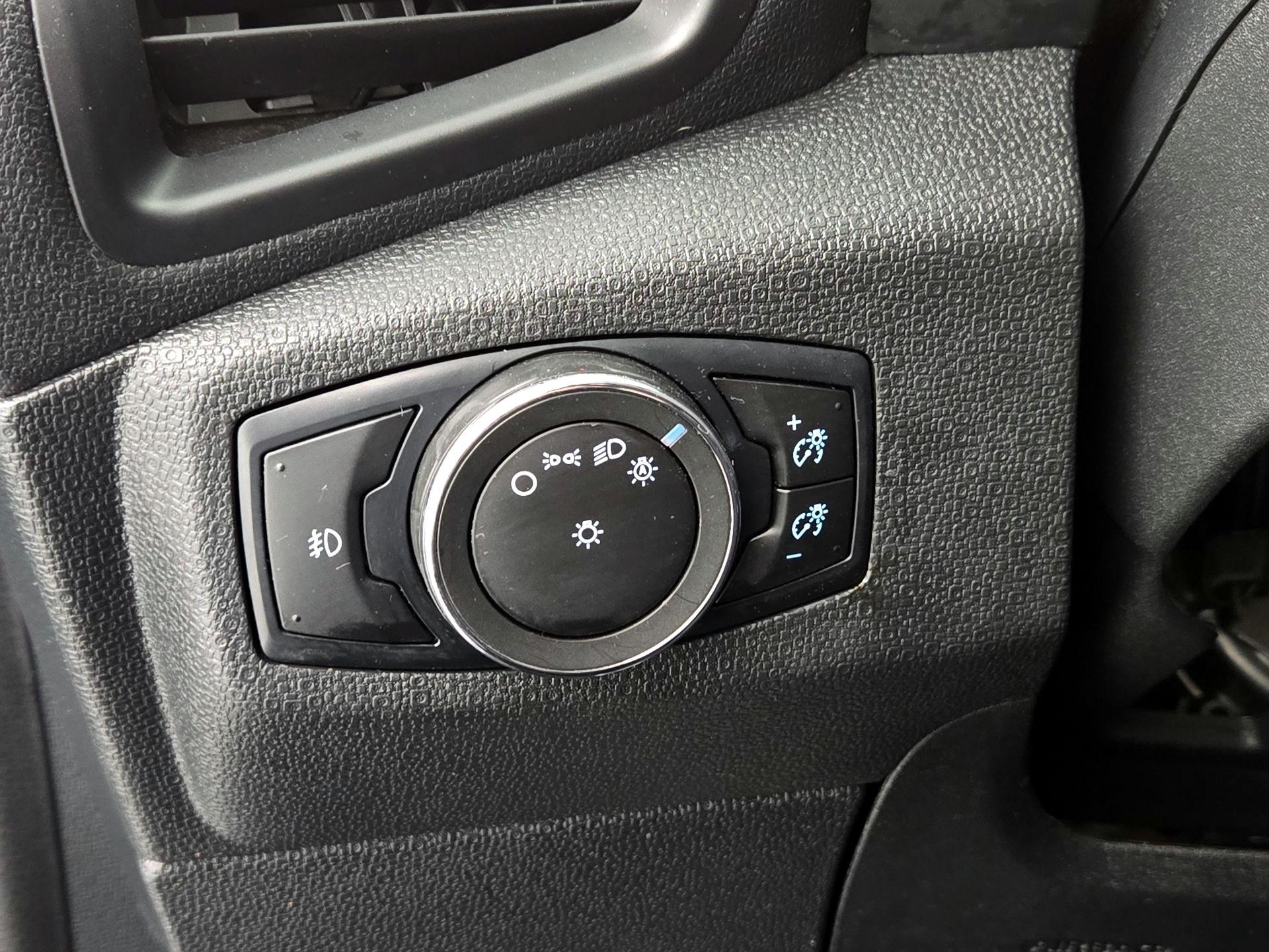 Thumbnail: 2021 Ford EcoSport - 13