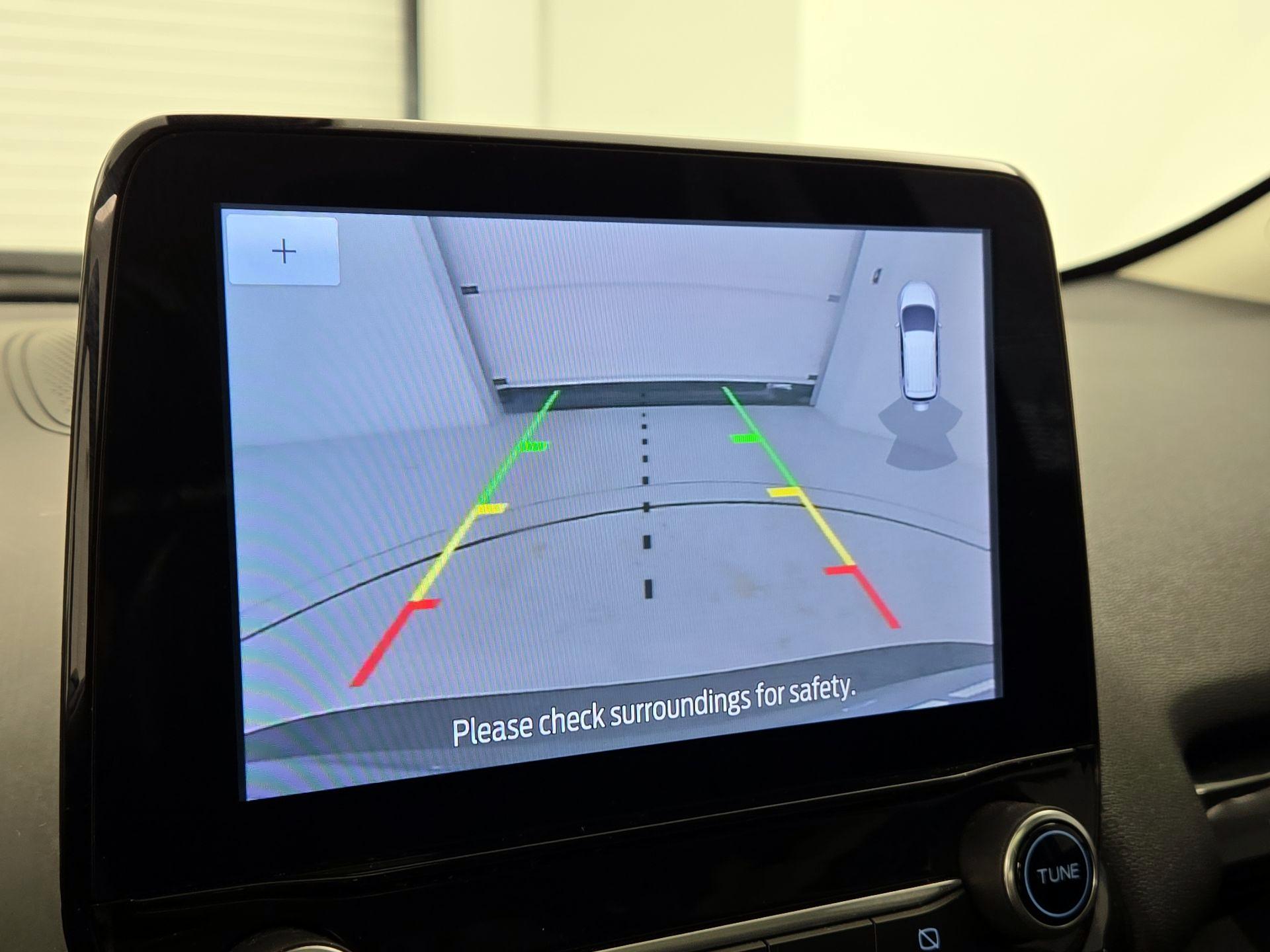 Thumbnail: 2021 Ford EcoSport - 15