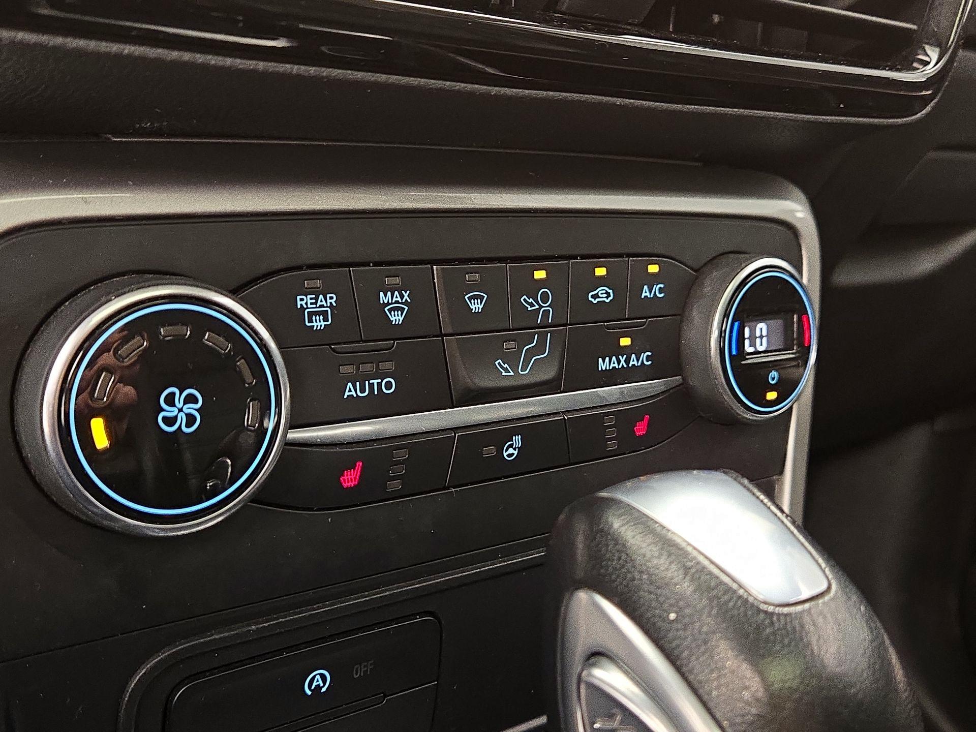 Thumbnail: 2021 Ford EcoSport - 17