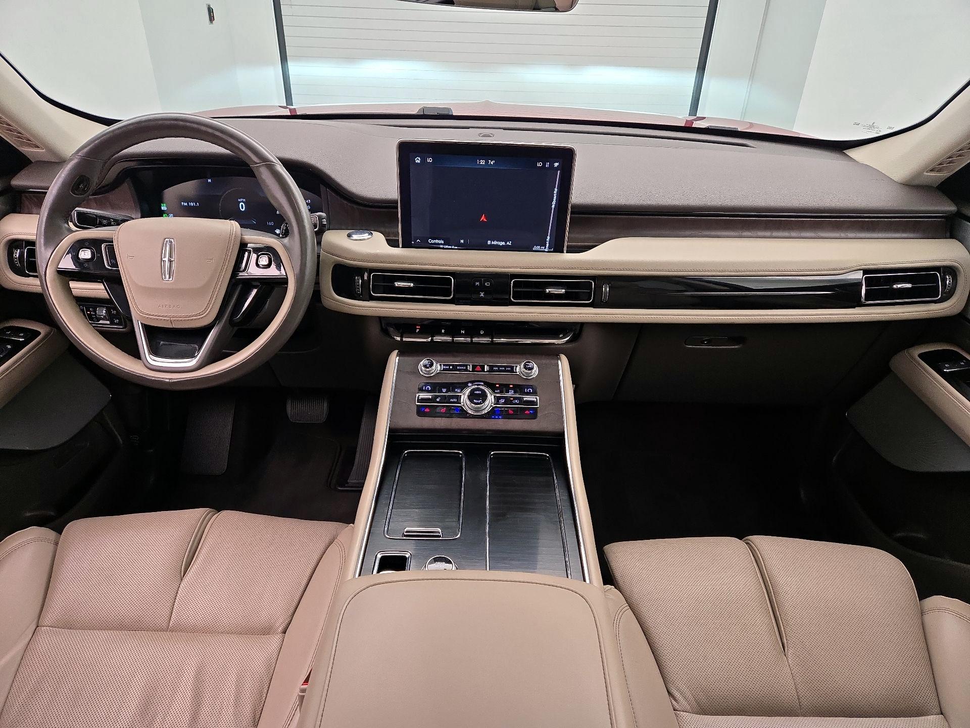 Thumbnail: 2020 Lincoln Aviator - 9