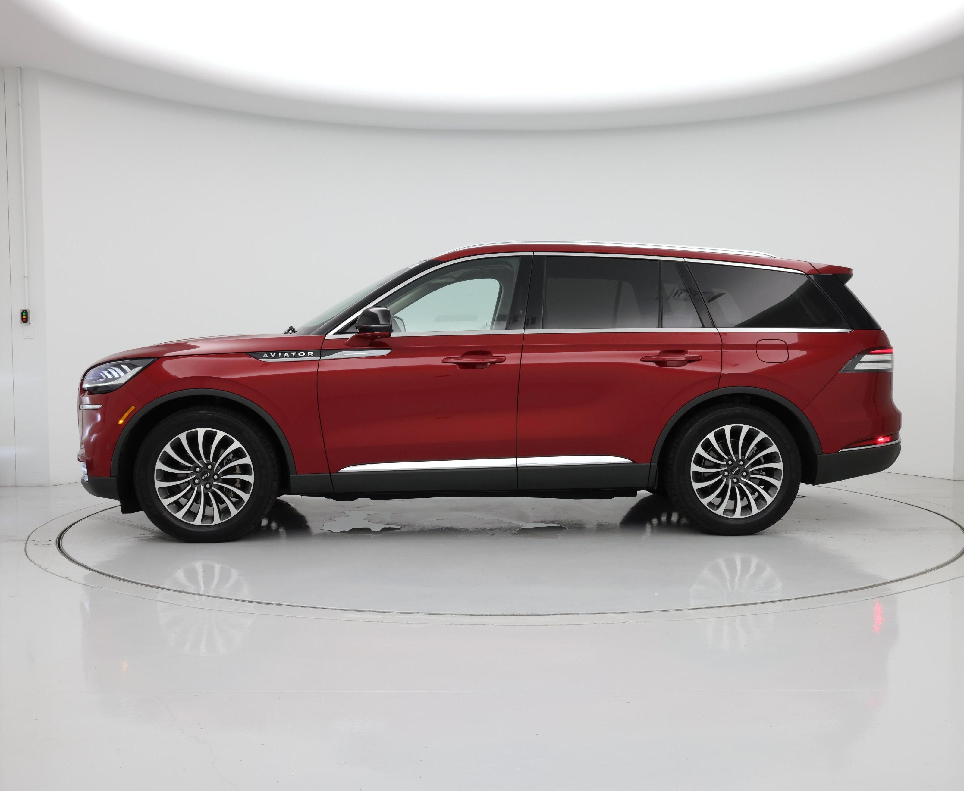 Thumbnail: 2020 Lincoln Aviator - 3
