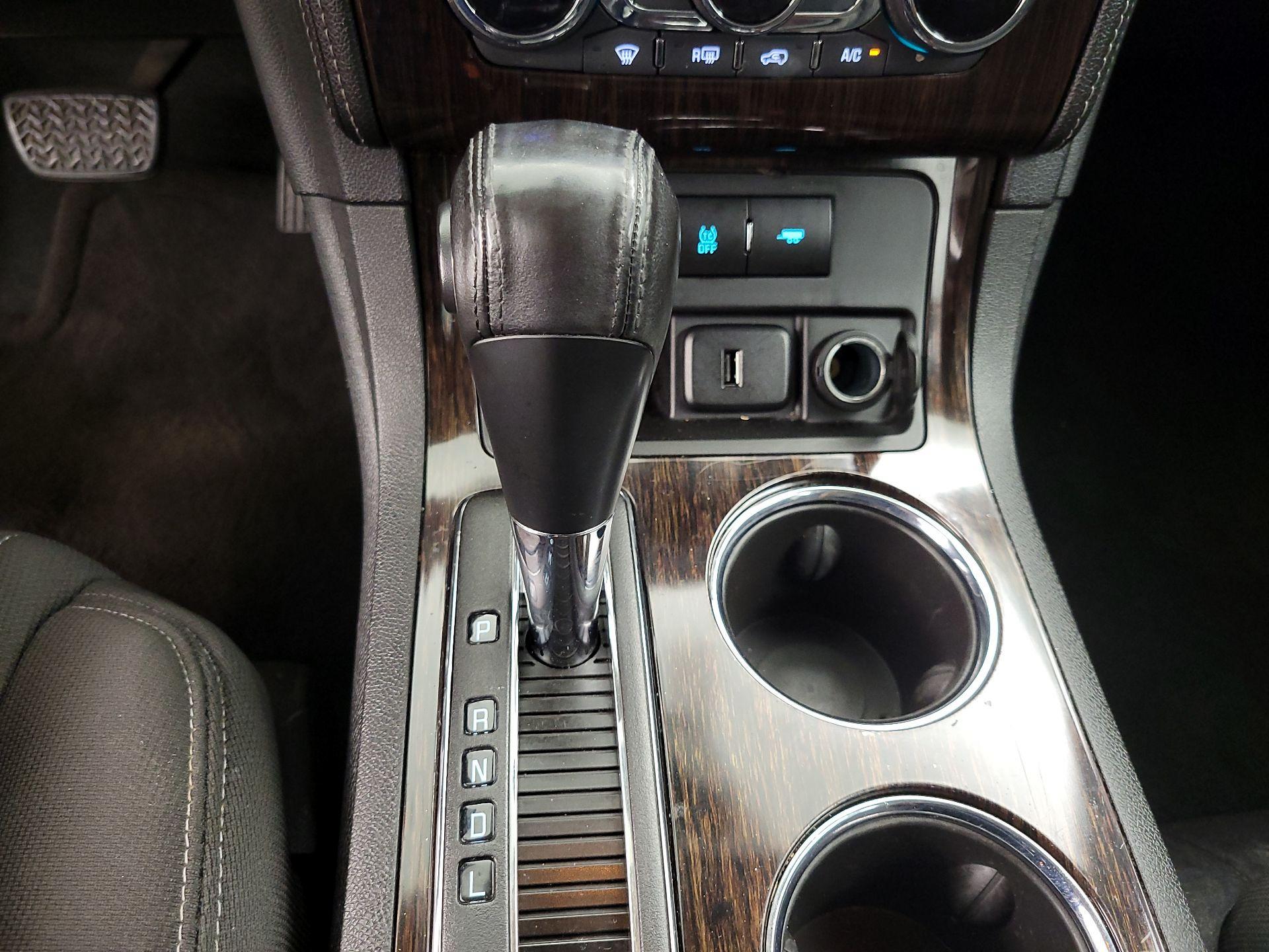 Thumbnail: 2016 Chevrolet Traverse - 17
