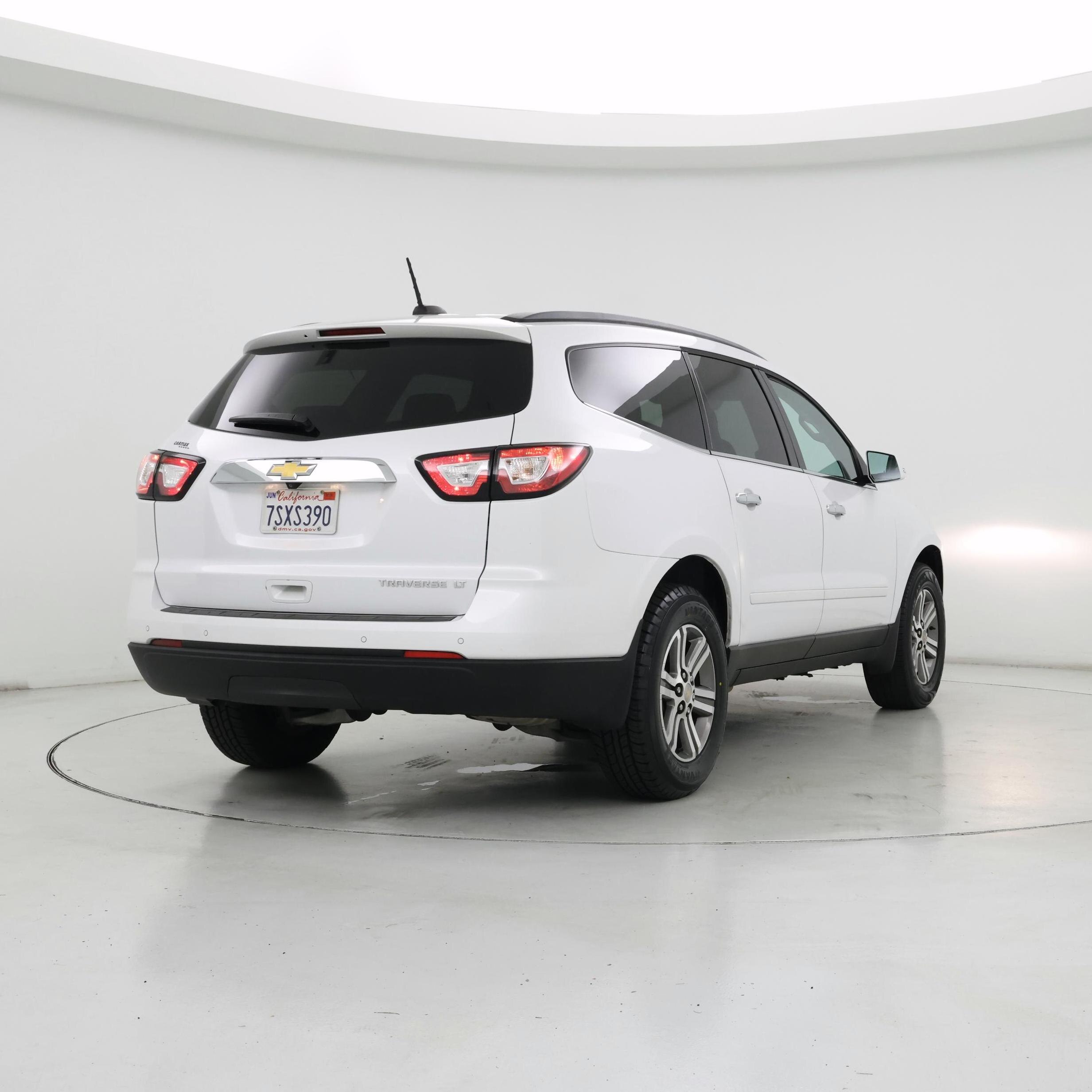 Thumbnail: 2016 Chevrolet Traverse - 8